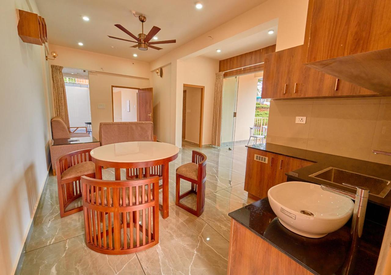 Glen Castle Vagamon Pool Resort by VOYE HOMES
