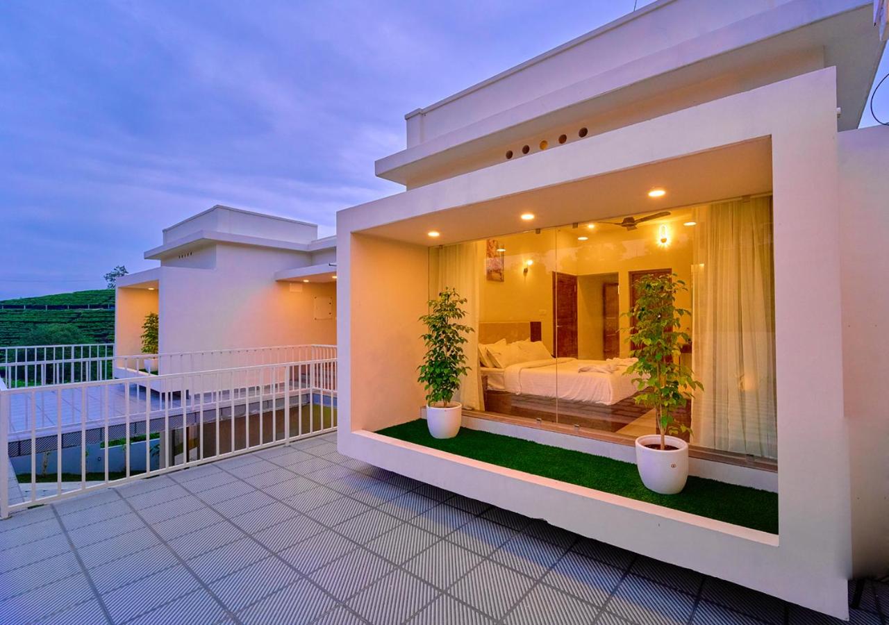 Glen Castle Vagamon Pool Resort by VOYE HOMES