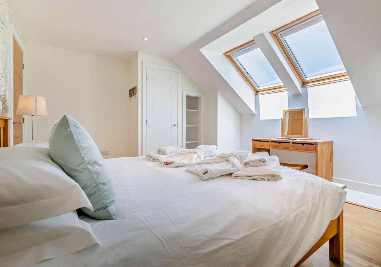3 Bed in Trevone oc-c29020