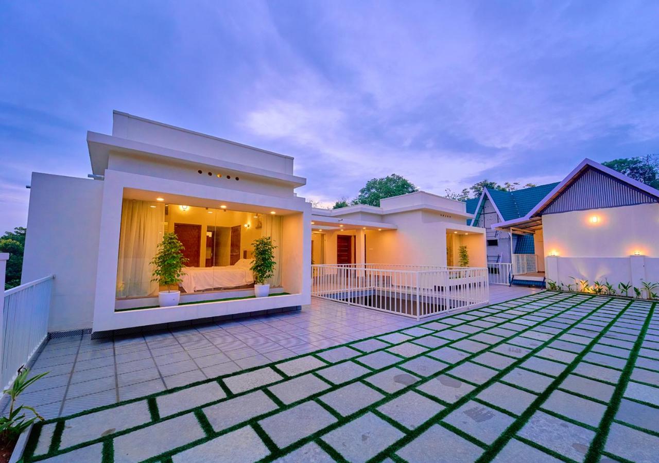 Glen Castle Vagamon Pool Resort by VOYE HOMES
