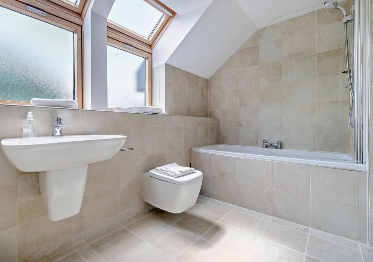 3 Bed in Trevone oc-c29020