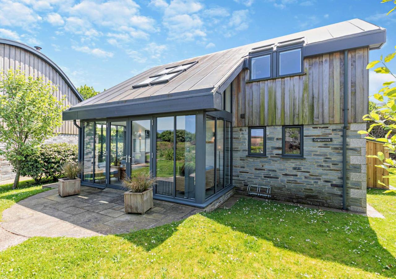 3 Bed in Trevone oc-c29020