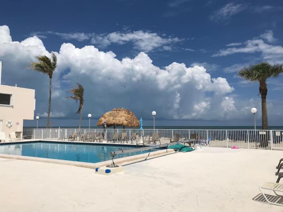 Garden Oasis with Ocean Views, Pool & Beach #27 view 4