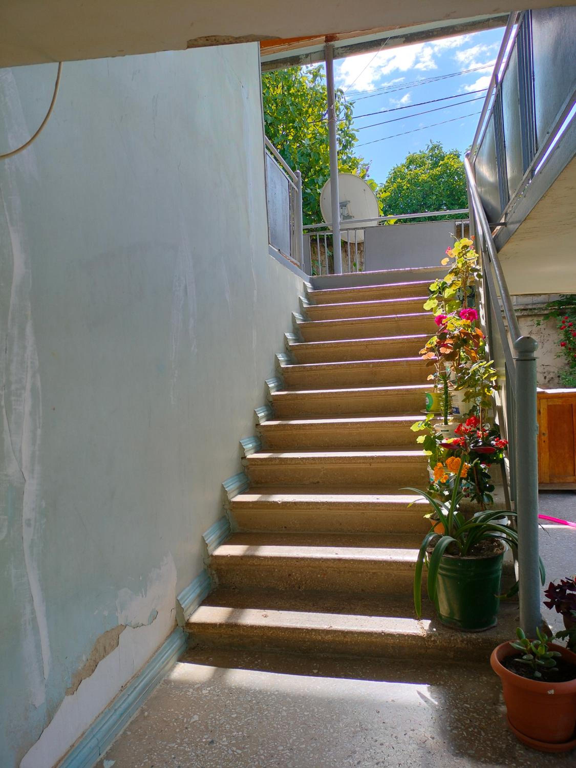 Guest House Shateau view 4