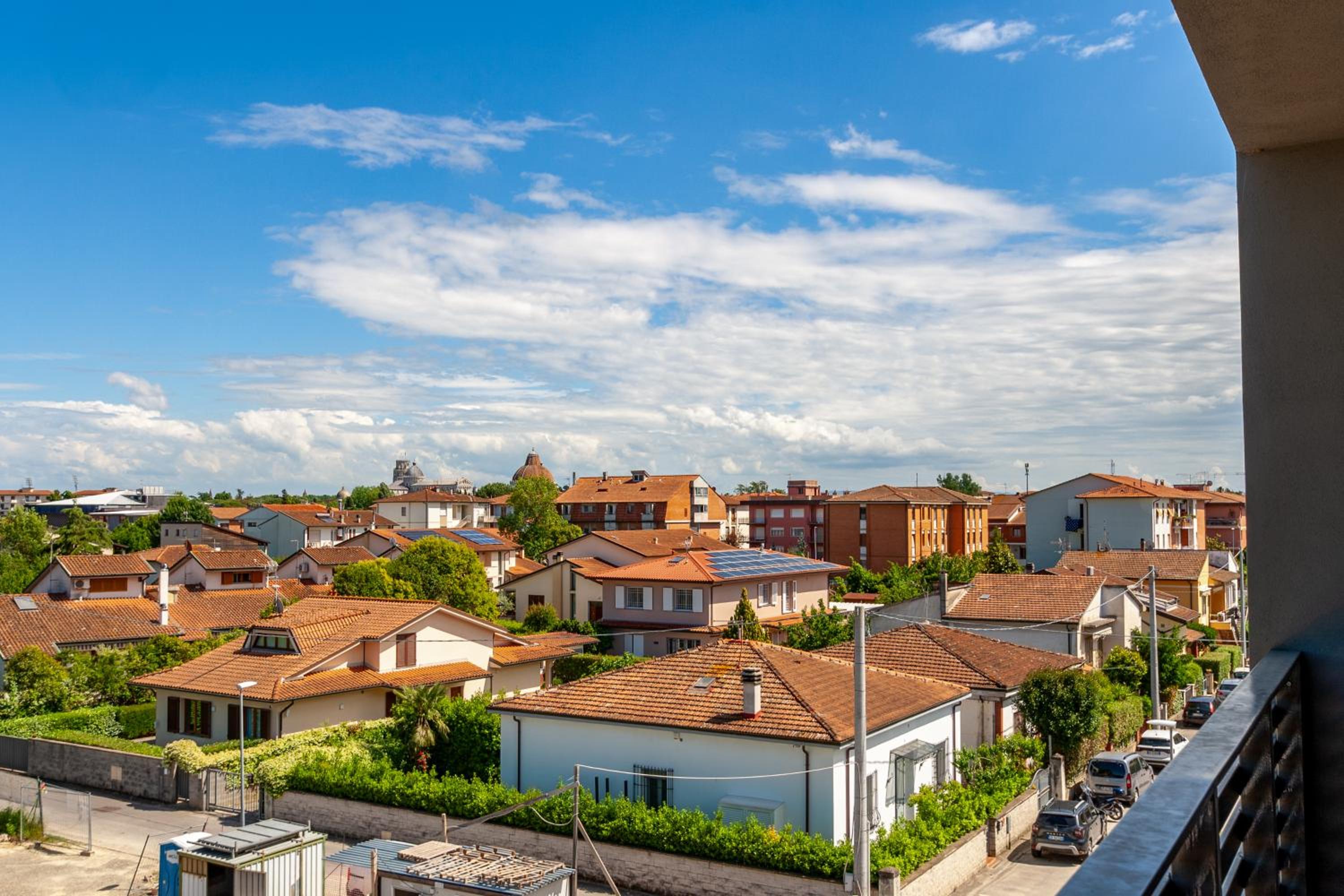 LTApartments 8 - Bilocale con balcone e parcheggio privato a 900m dalla Torre view 2