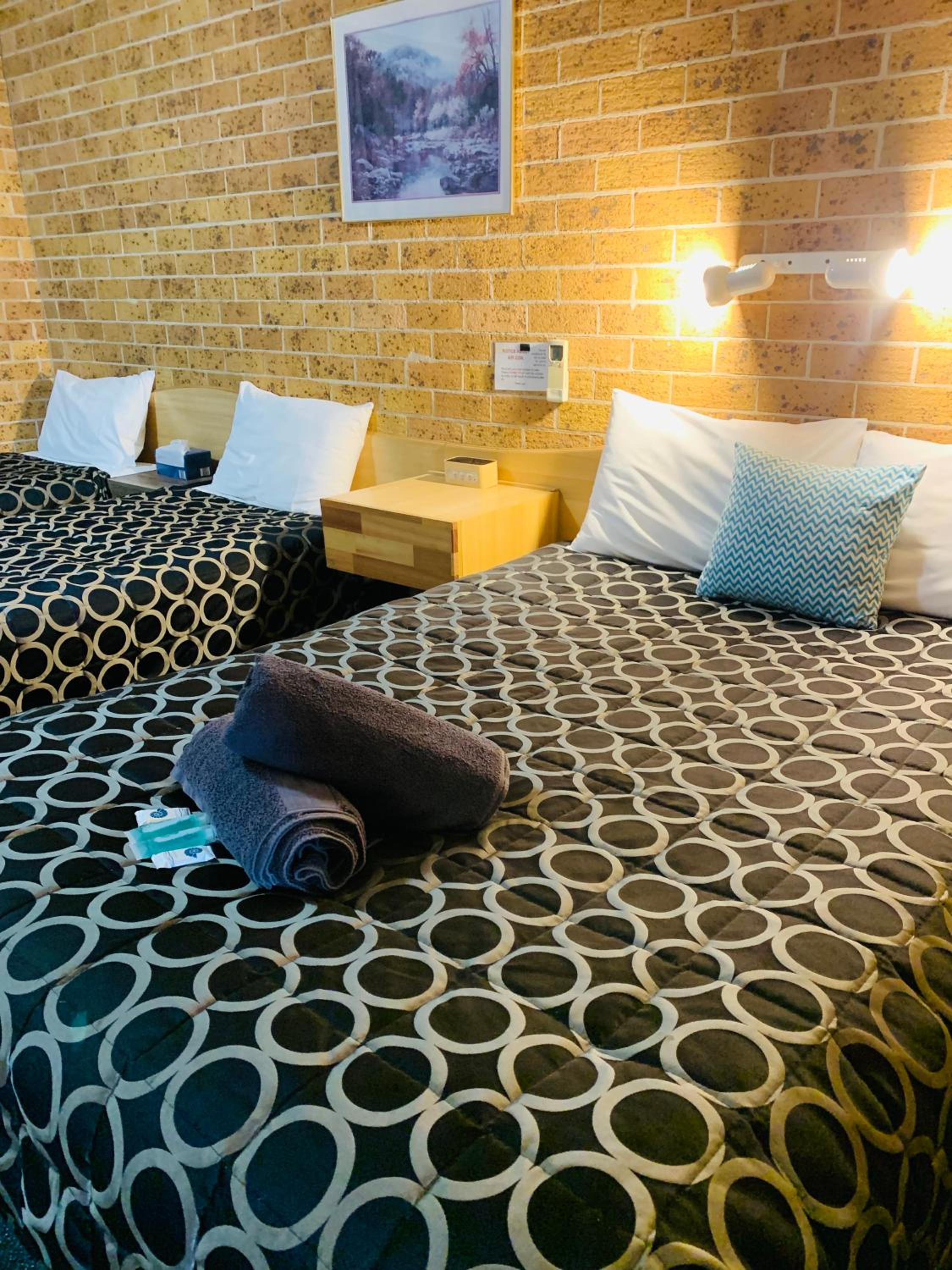 Town and Country Motor Inn