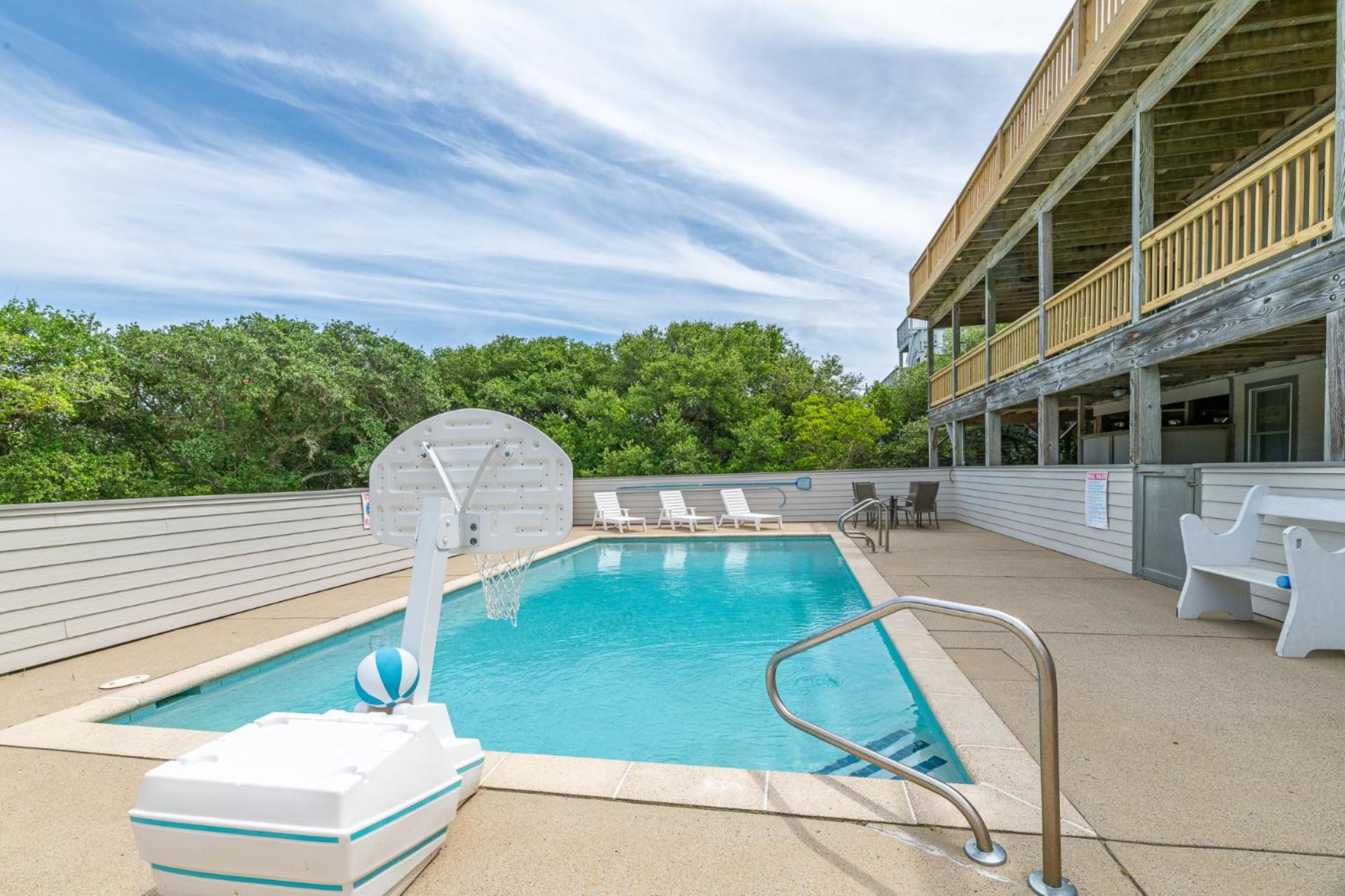 Rookery - Corolla, Whalehead, 395 Yds to Beach, Ocean View, Pool, Hot Tub, Pets OK, Flex Stays