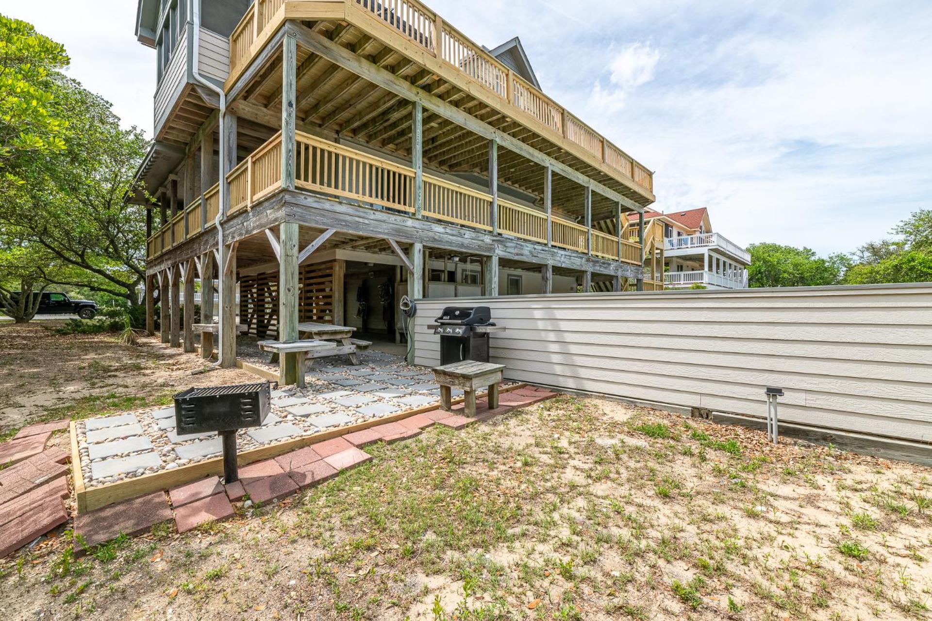 Rookery - Corolla, Whalehead, 395 Yds to Beach, Ocean View, Pool, Hot Tub, Pets OK, Flex Stays