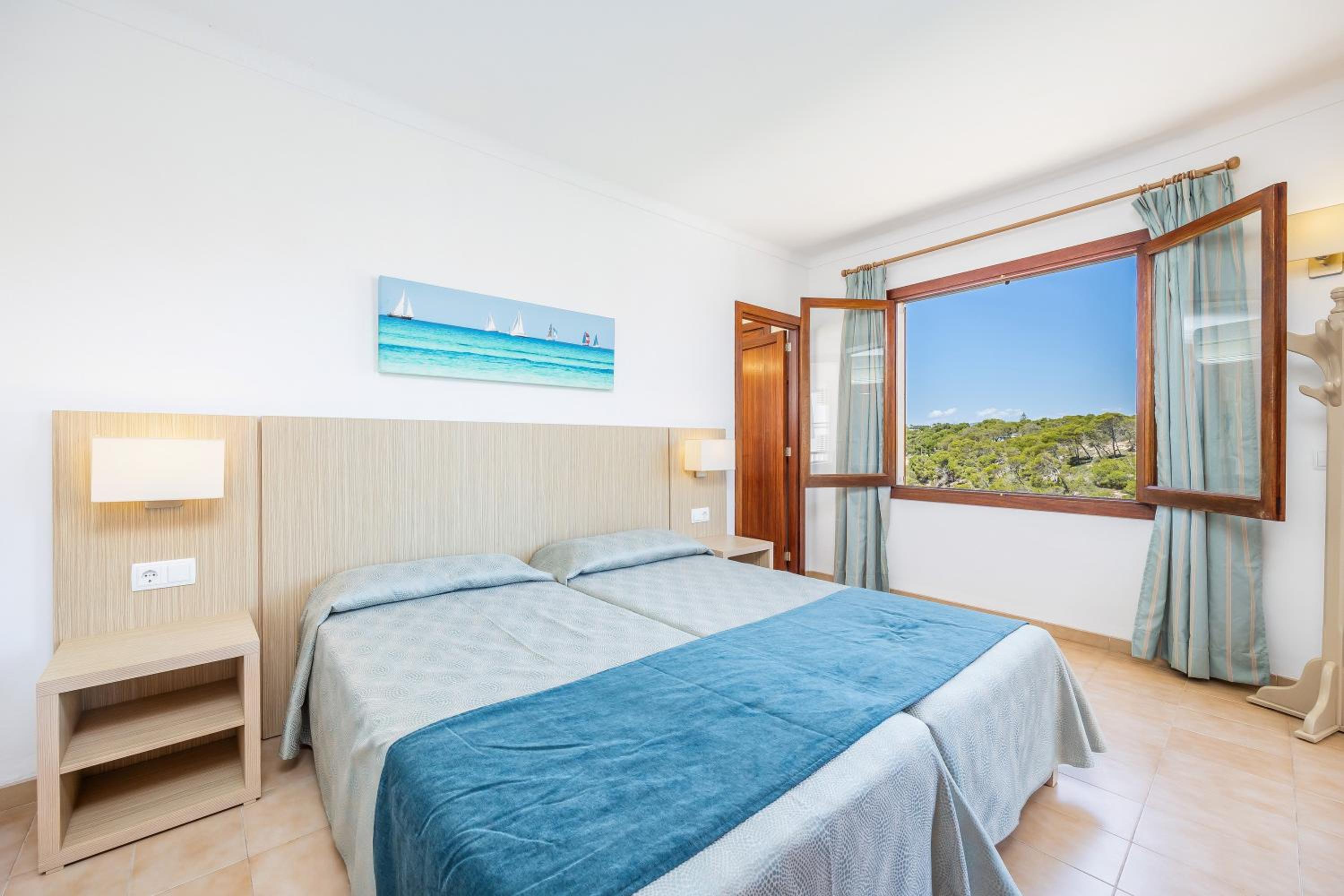 Aptos Cala Figuera