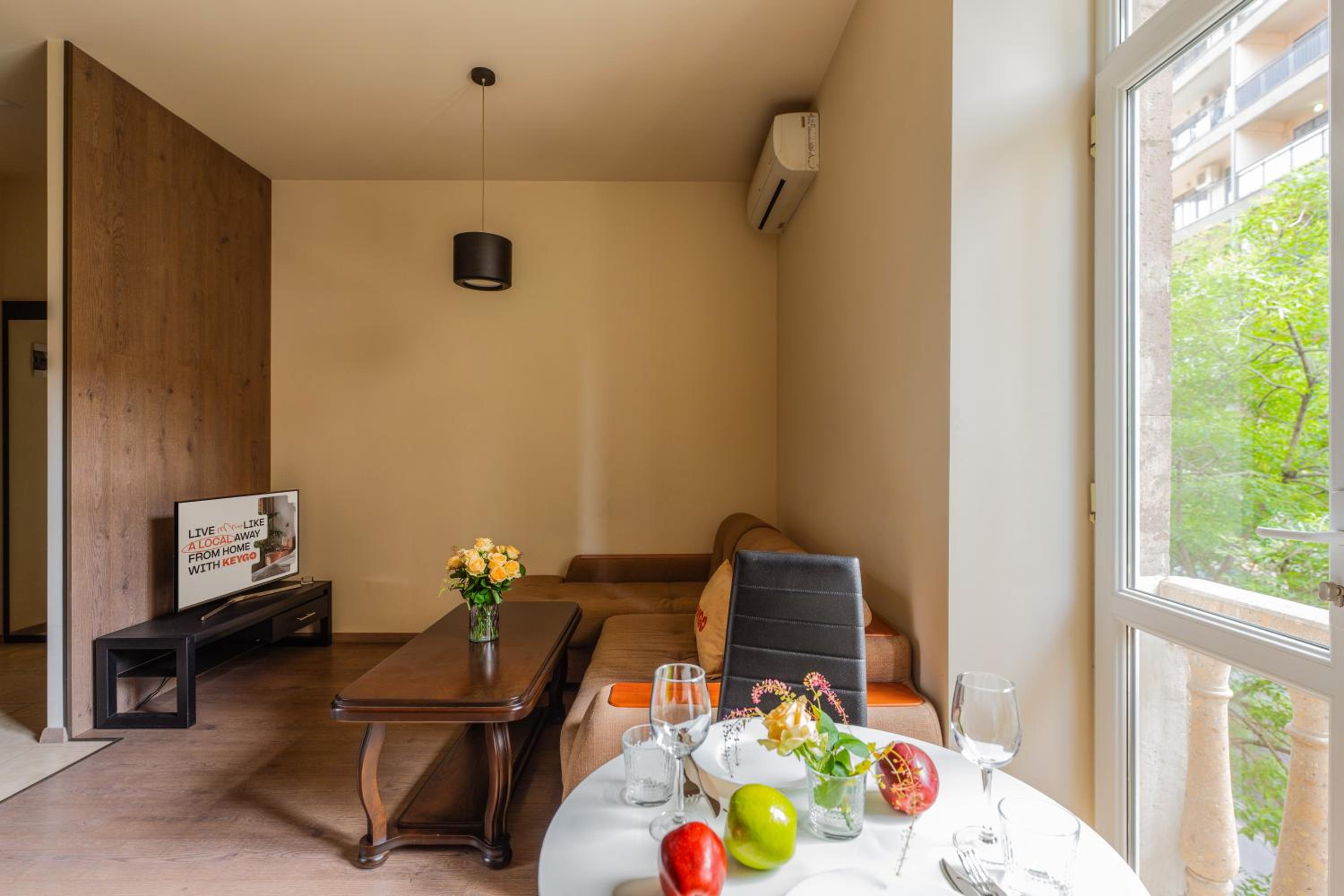 Apartment KeyGo#0043 offers comfort and coziness in the city