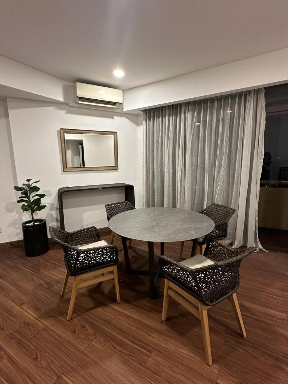 Gin Residence