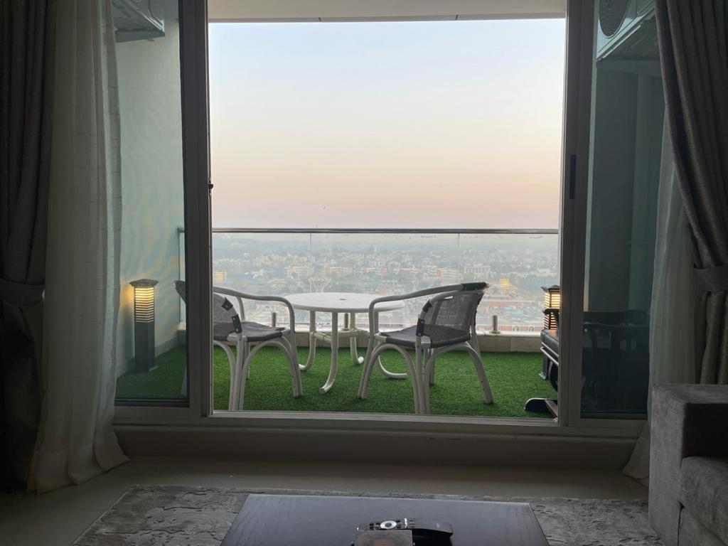 2 Bed Room SUITE-Elysium Tower Opp Centaurus Mall view 2