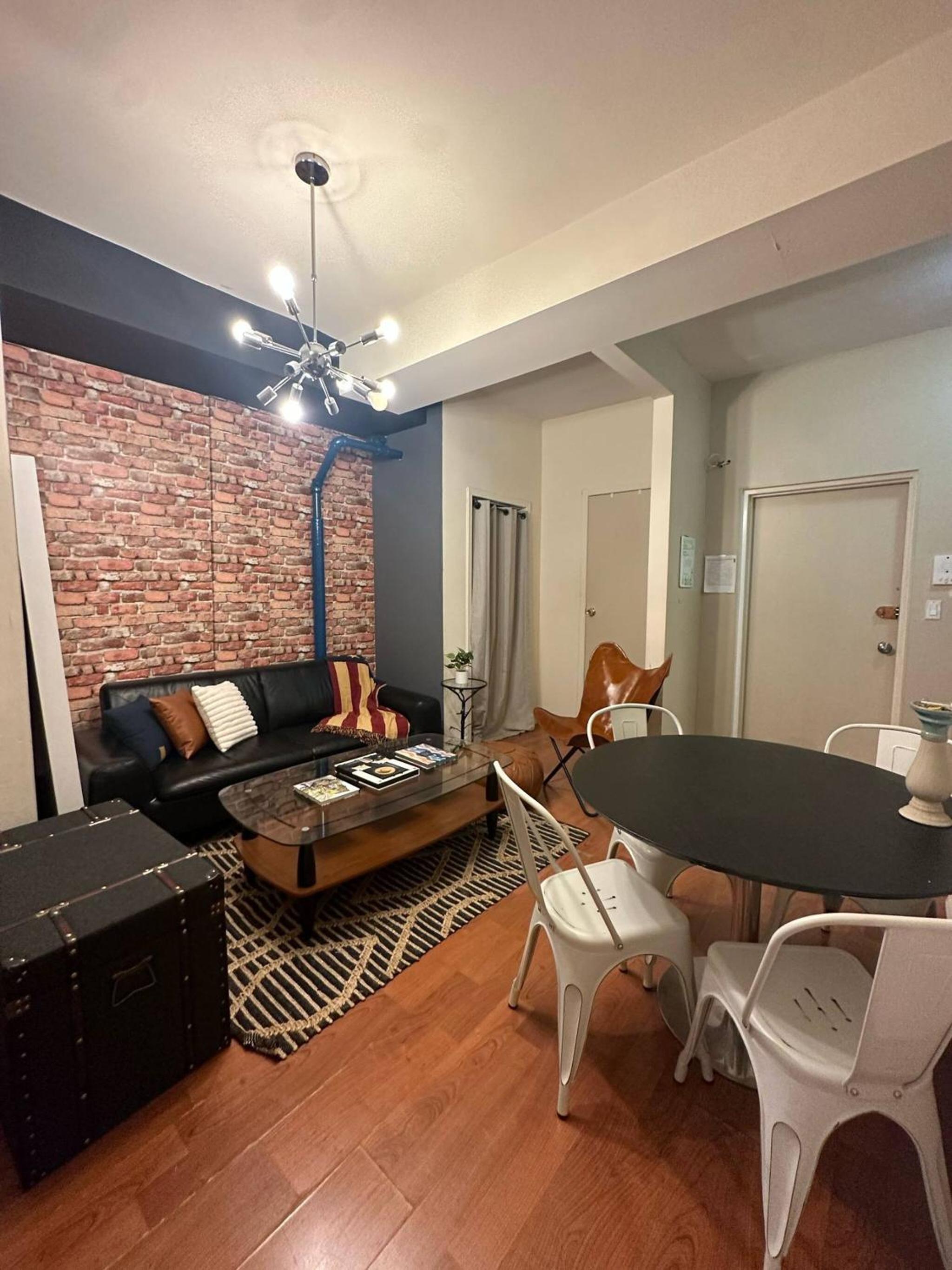 Heart Of Manhattan Sweet 4br