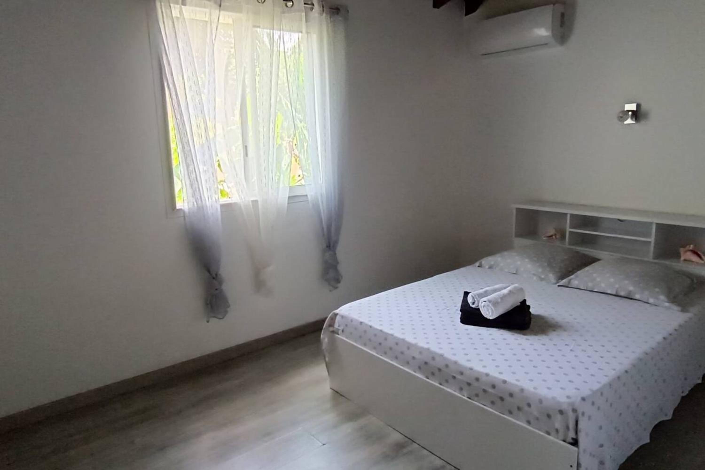 Appartement spacieux au Gosier avec terrasse & barbecue