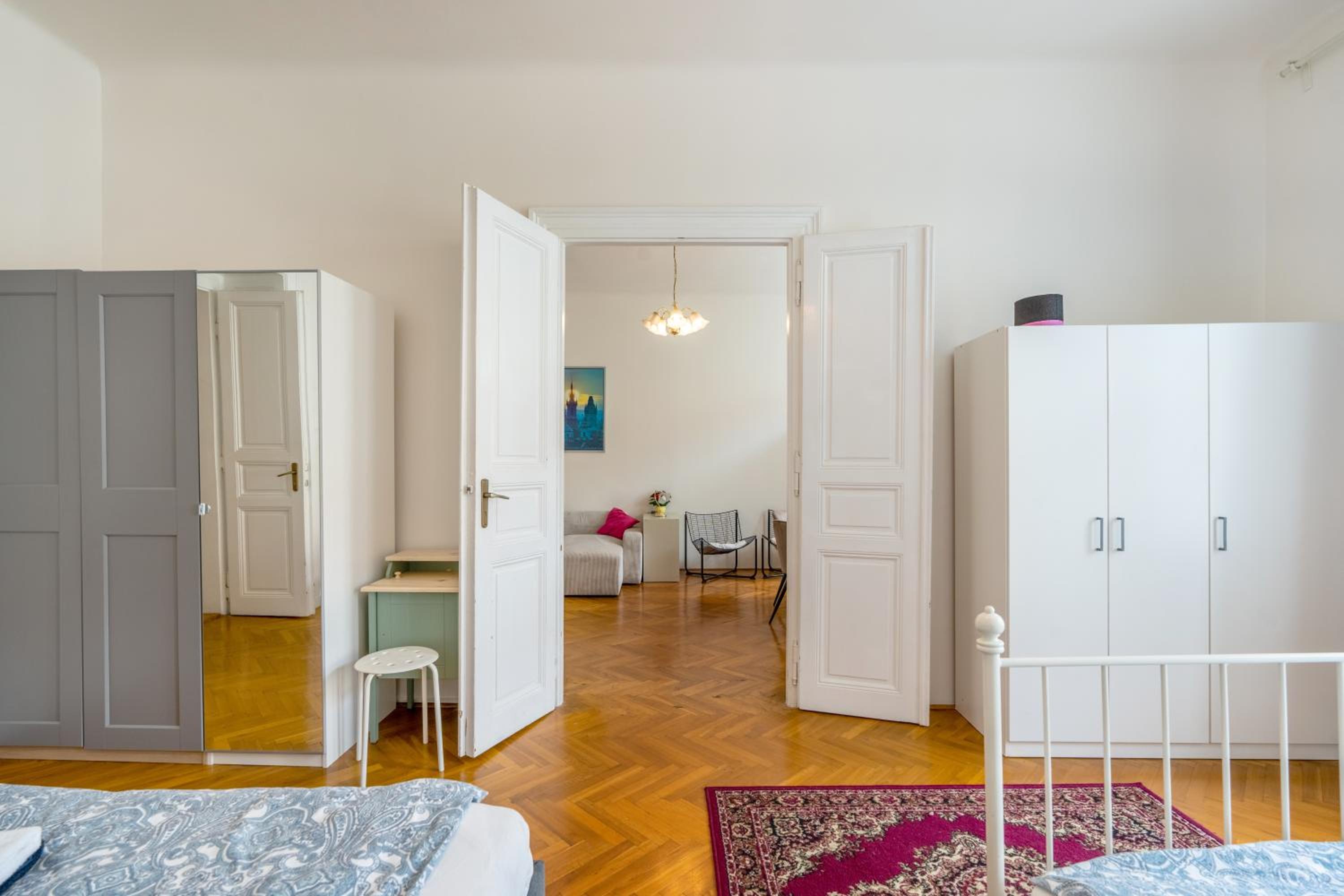 Apartments Vezenska