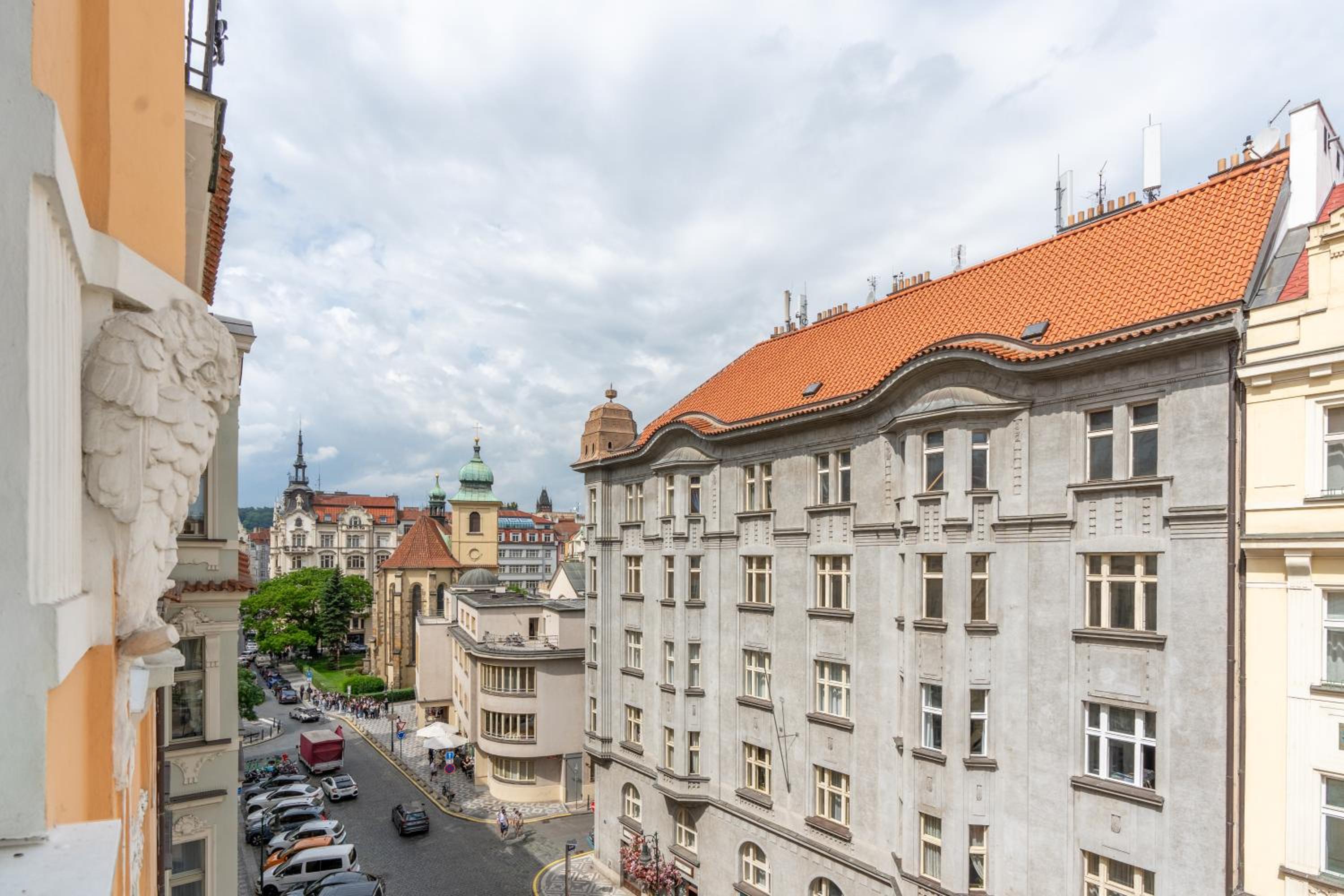 Apartments Vezenska