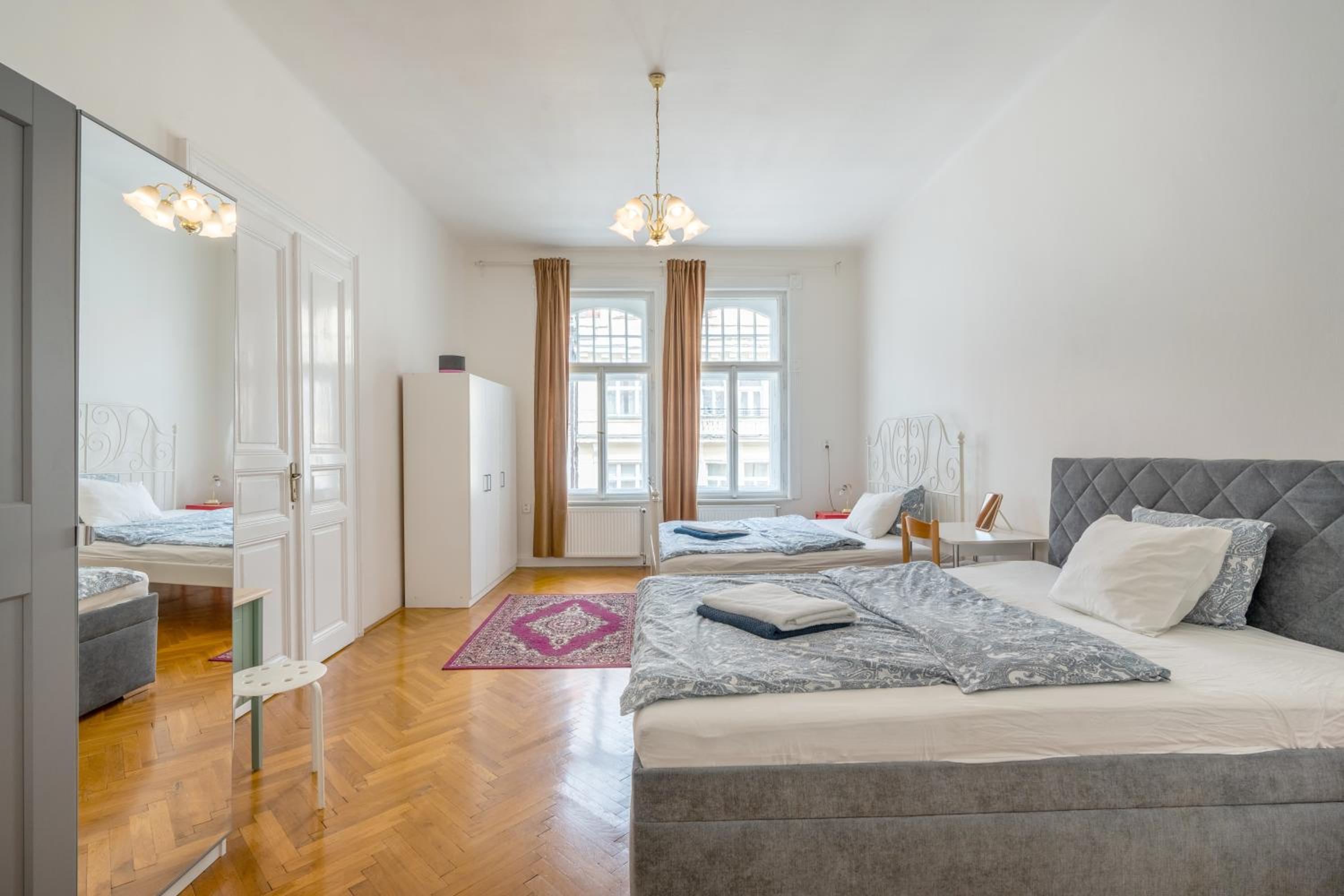 Apartments Vezenska