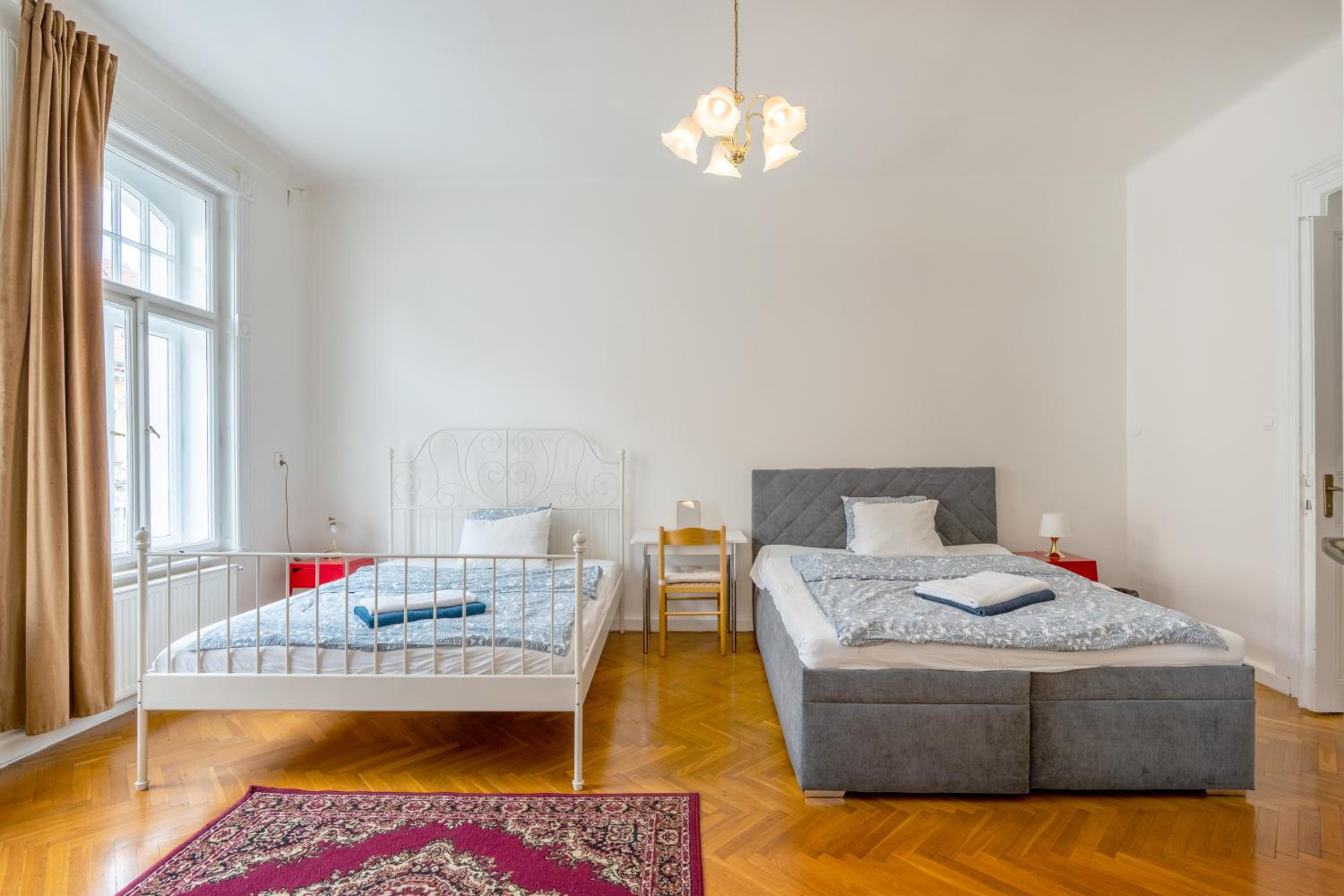 Apartments Vezenska