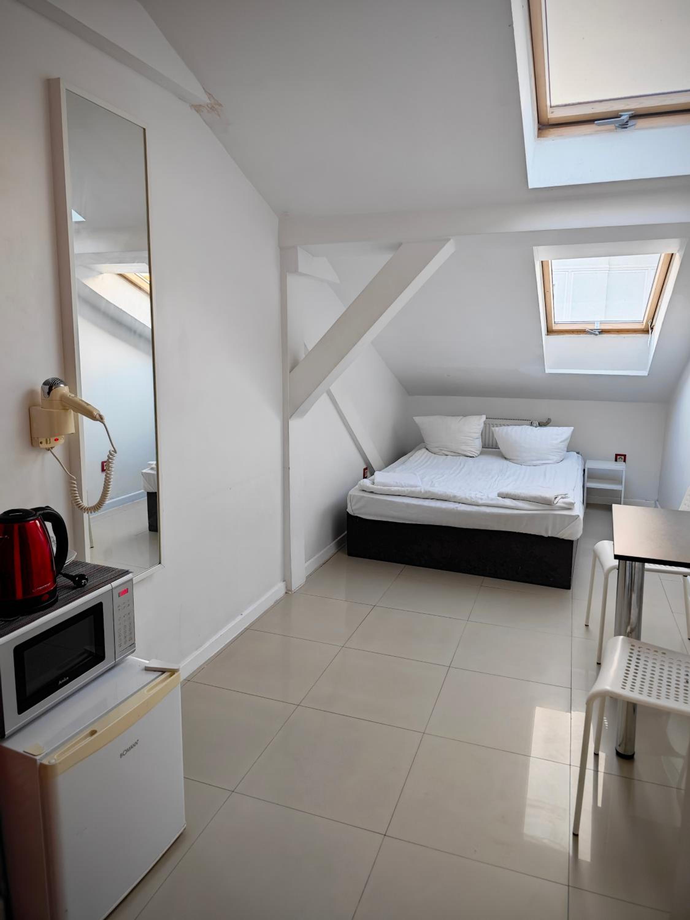 Apartamenty Hoża Attic Studio view 2