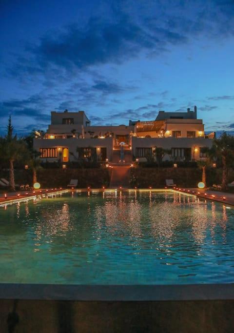 Private Villa with Pool & Spa Corporate 38 Guests view 5