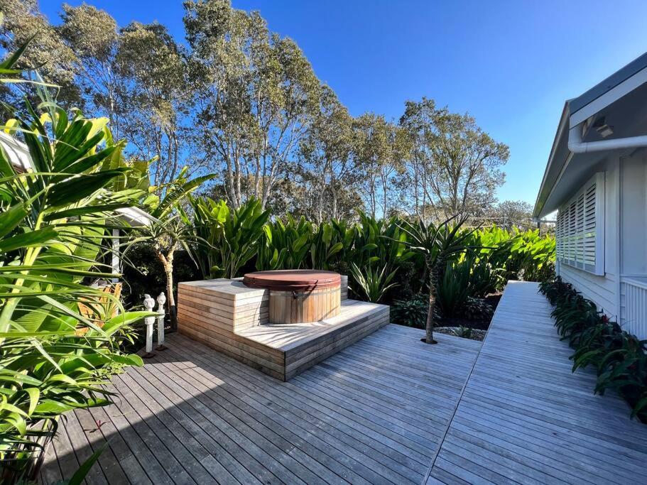 Bamboo Beach House & Studio