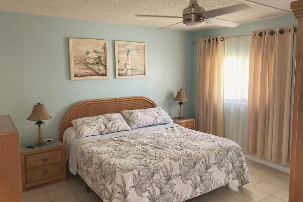 Relaxing beachfront getaway with heated pool #4 view 4