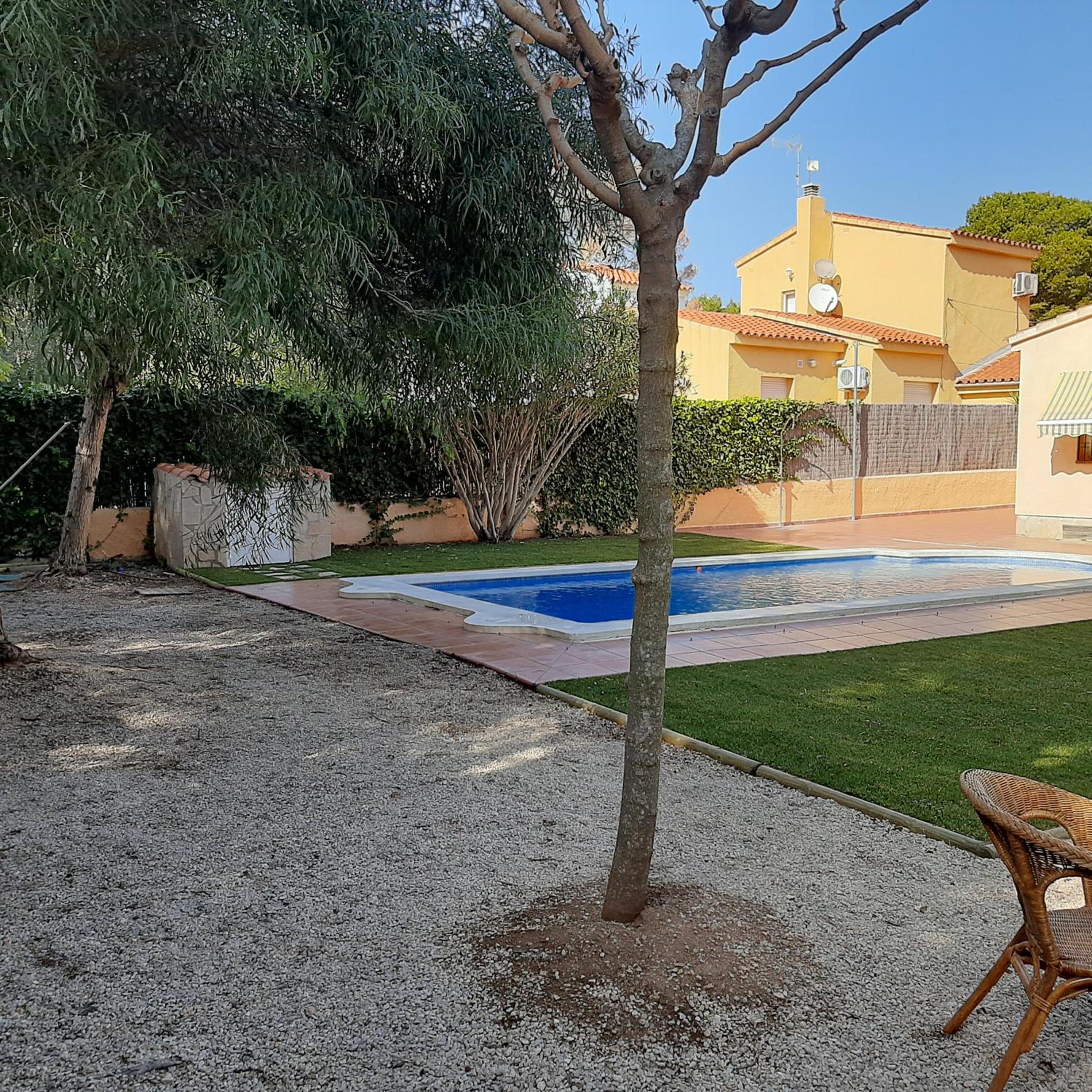 AME447 Chalet con piscina privada 9x5m y jardín vallado view 3