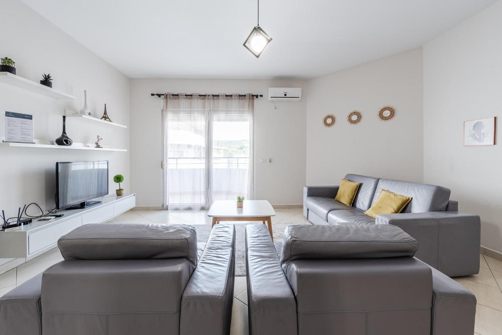 Conad Apartment by Kondo Stays
