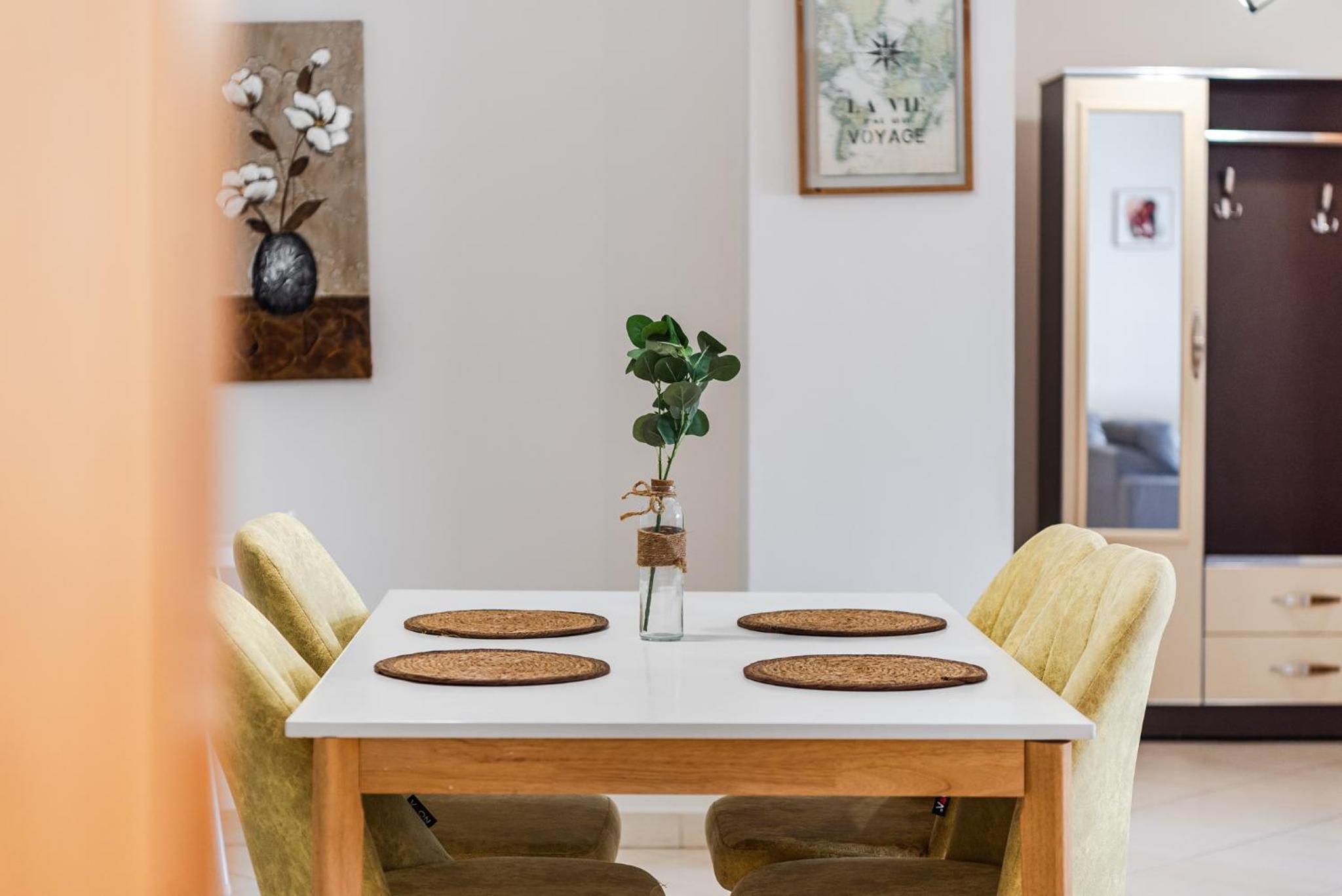 Conad Apartment by Kondo Stays