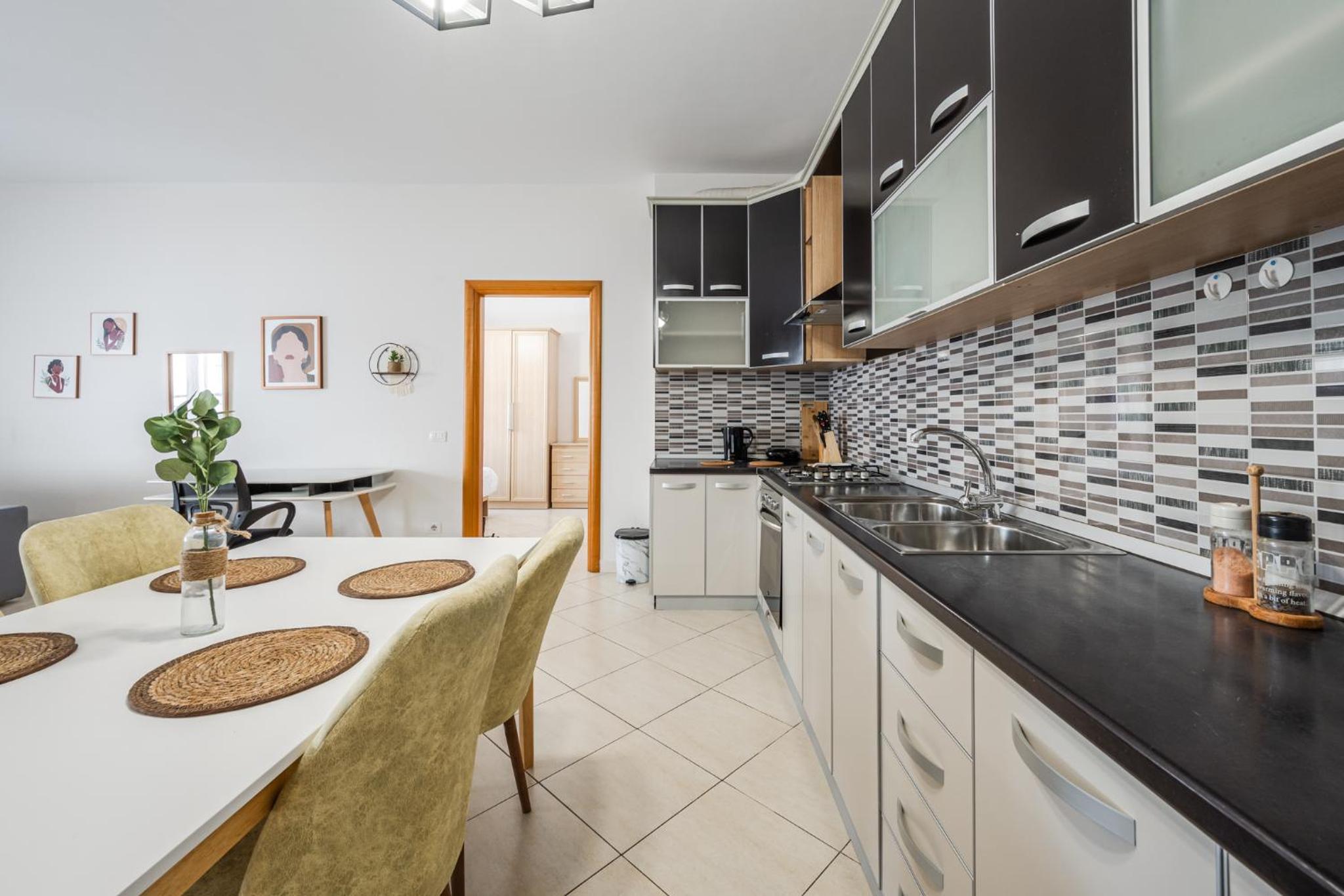 Conad Apartment by Kondo Stays