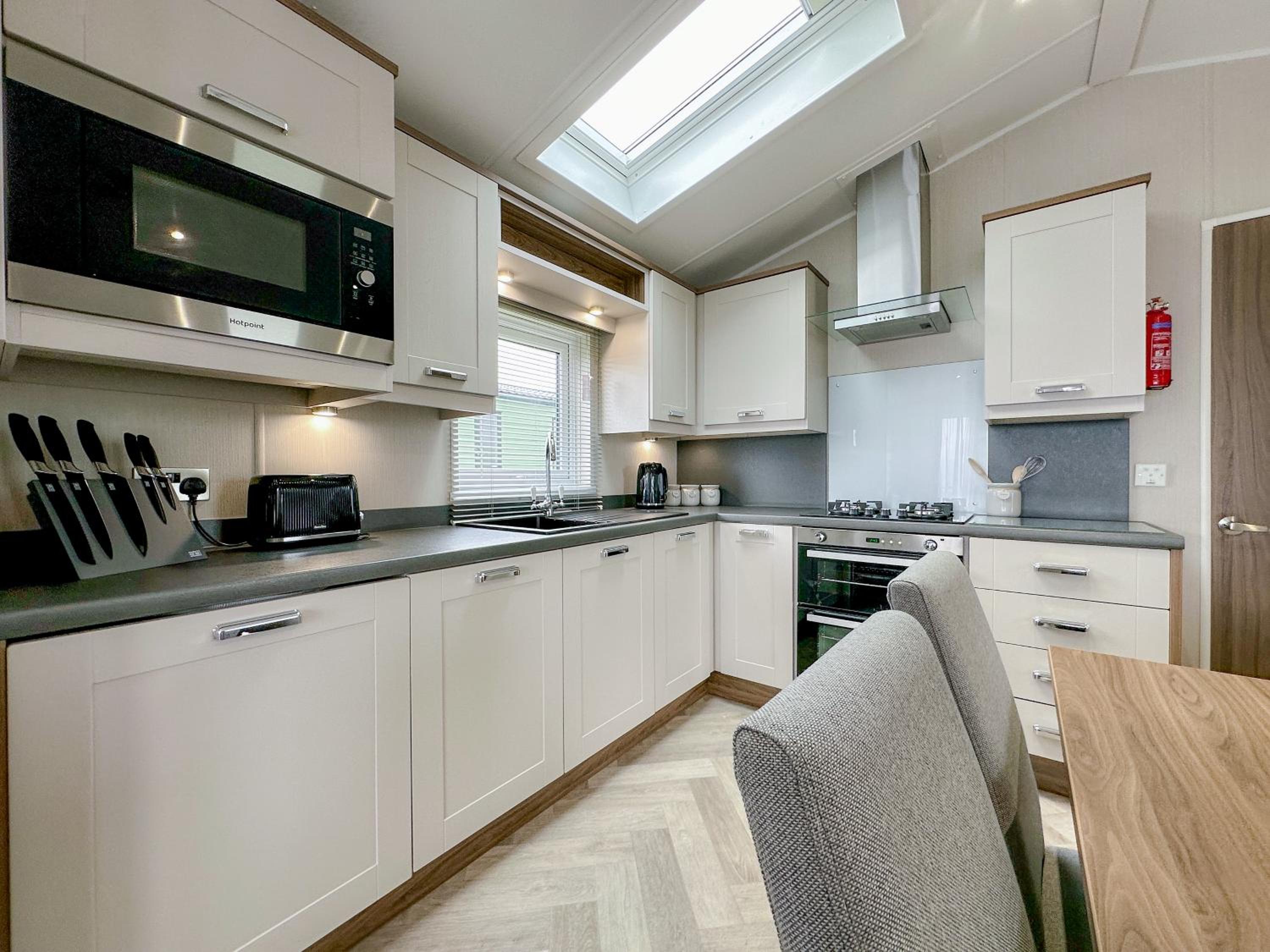 Sheraton Holiday Caravan