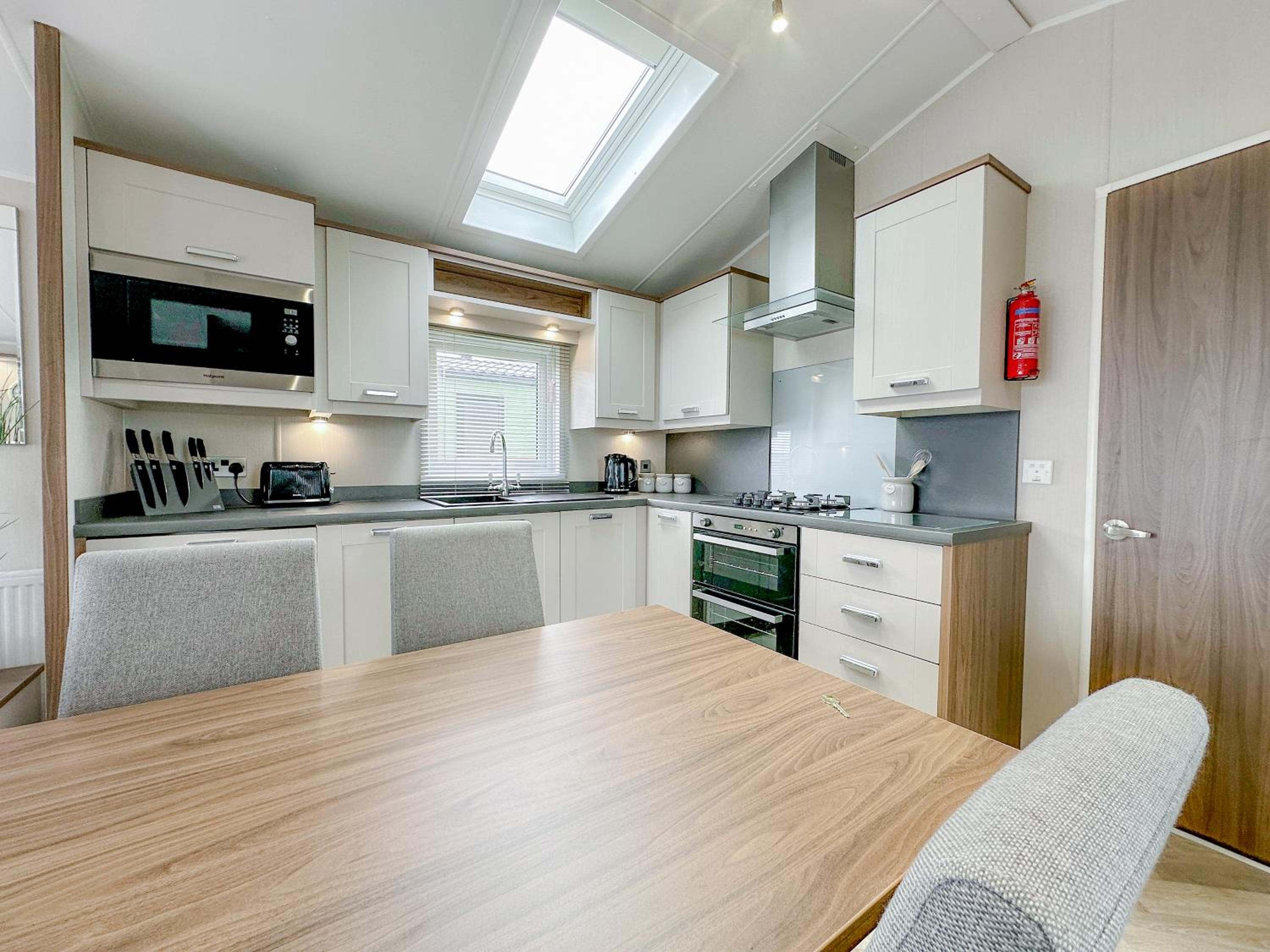 Sheraton Holiday Caravan