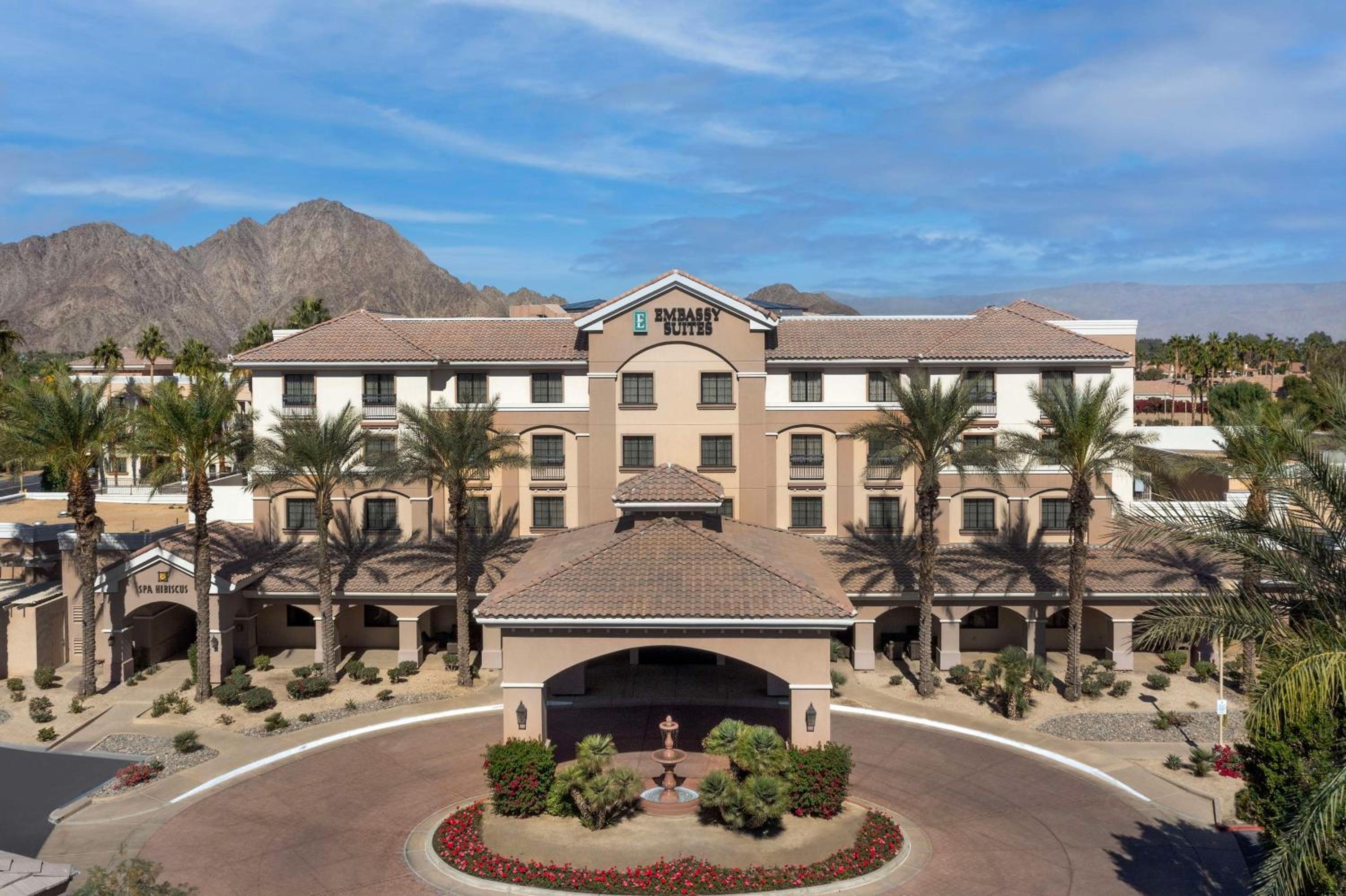 Hotel Embassy Suites La Quinta Hotel & Spa