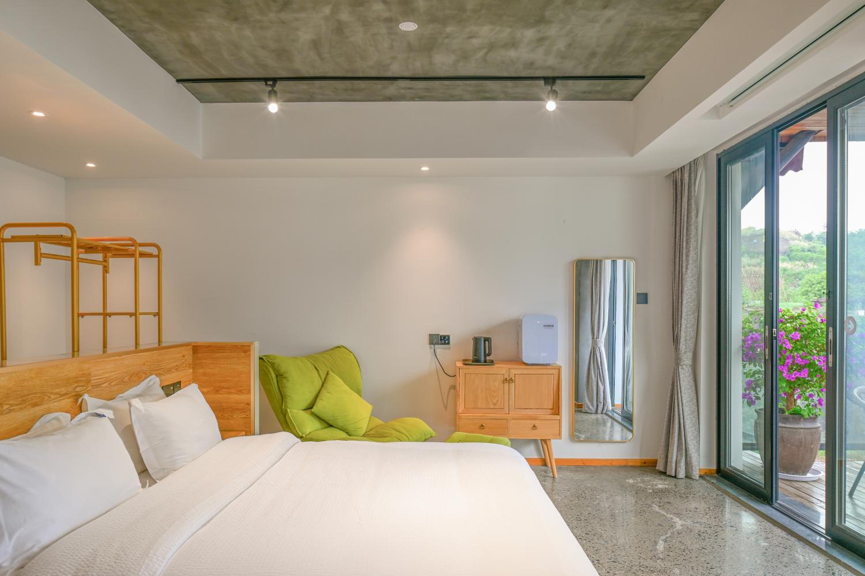 Tianmen Boutiqu Hotel-Free pickup-English services-Near the Tianmen Cableway