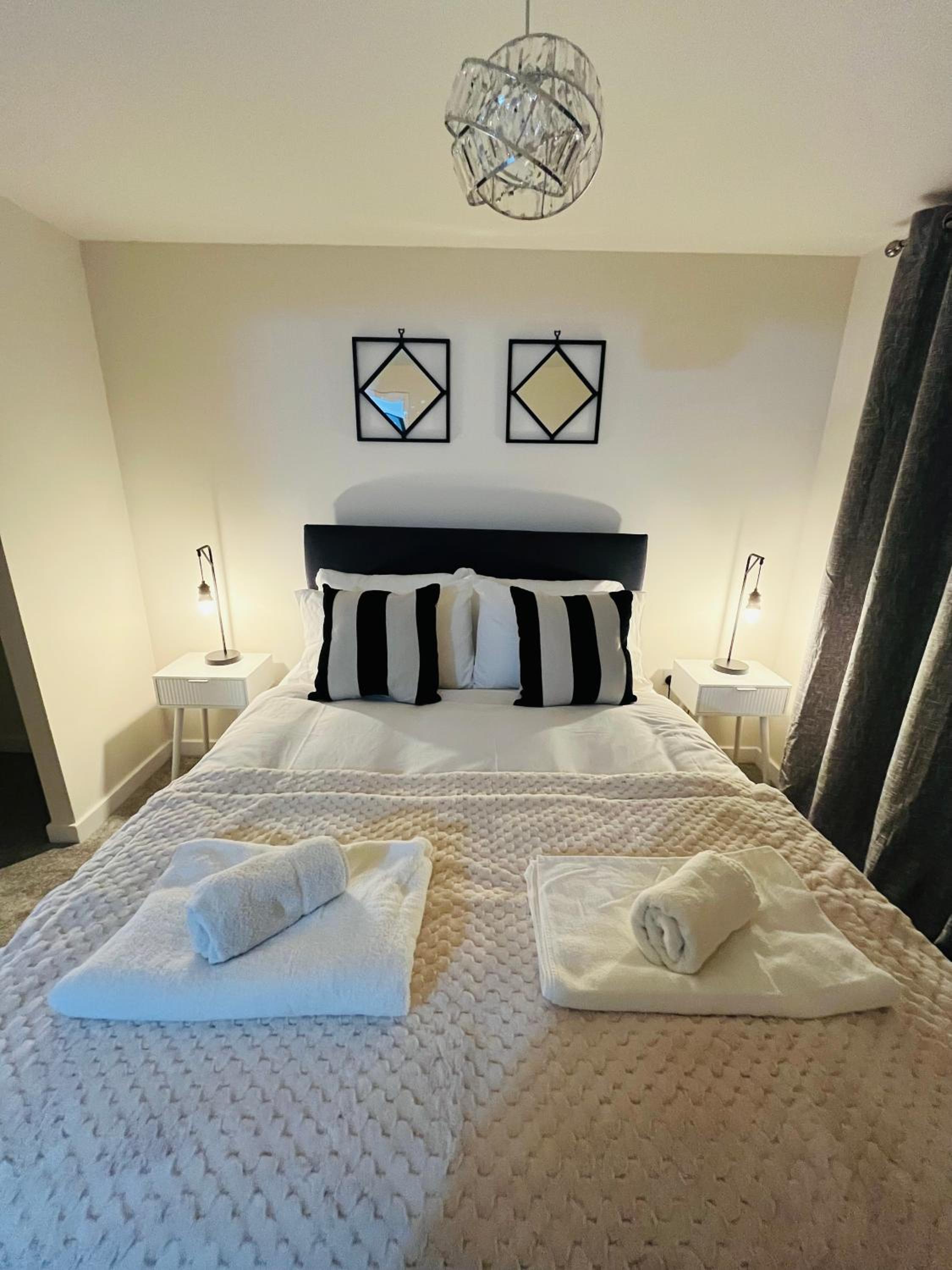 Leicester Vacations - Leicester City 4 Bed home - Property Image 33