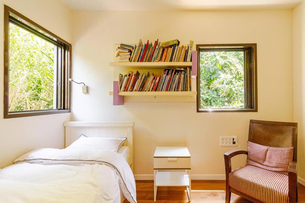 Luxe & Stylish Beachside 4-Bedrooms Family Parking