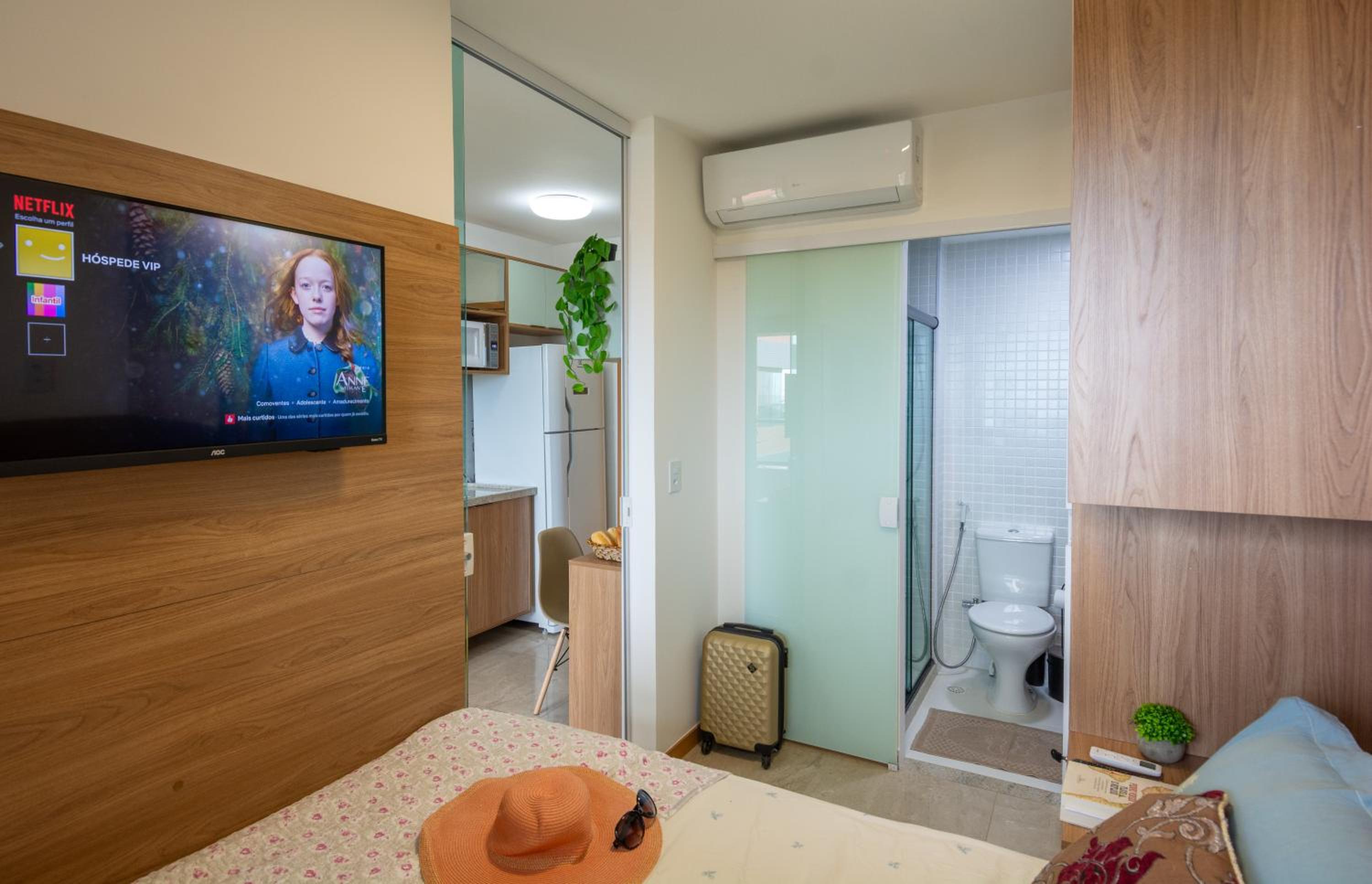Luxo na Praia com Piscina, Ar e Garagem