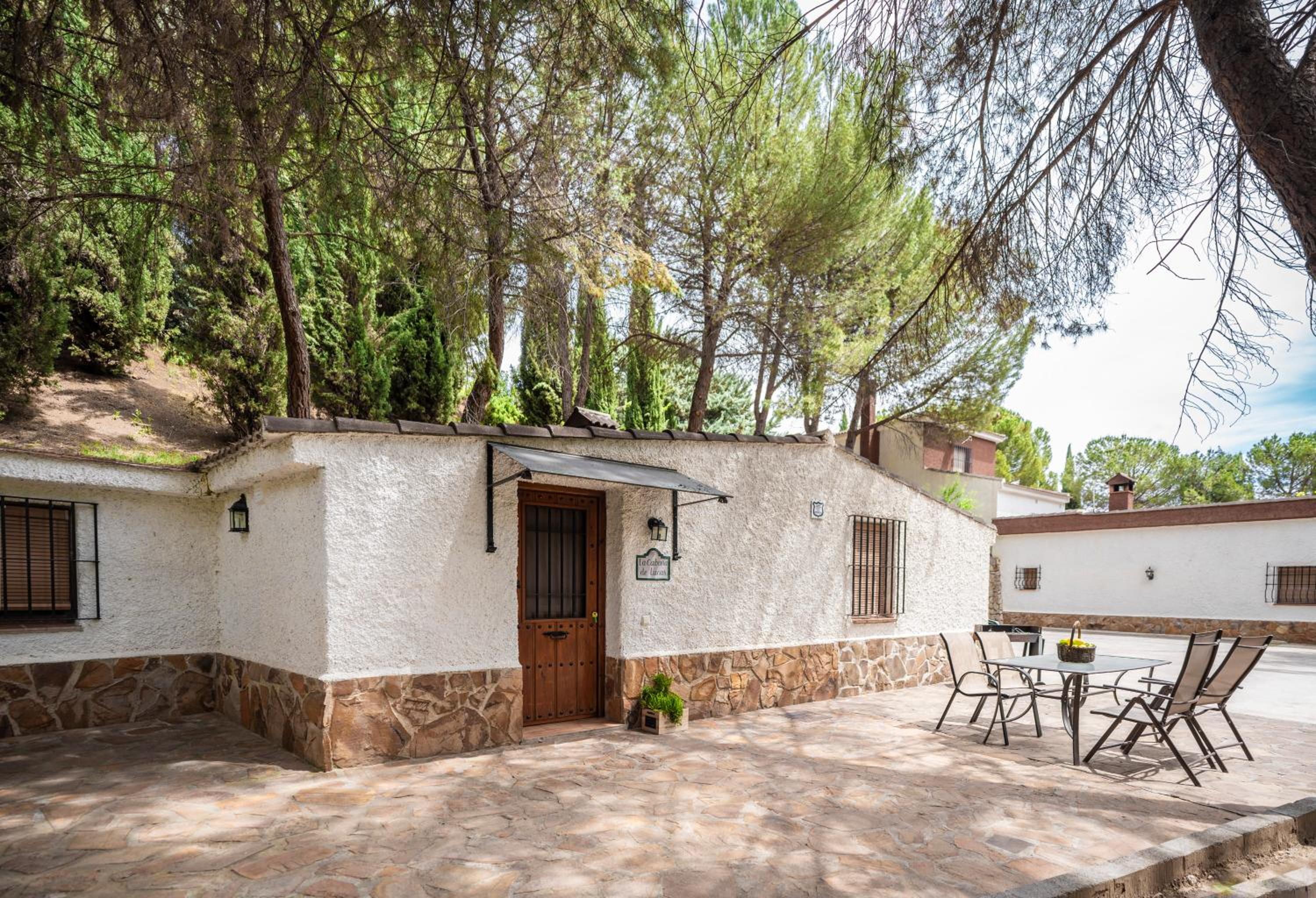 Apiedesierra - Caserio del Colmenar