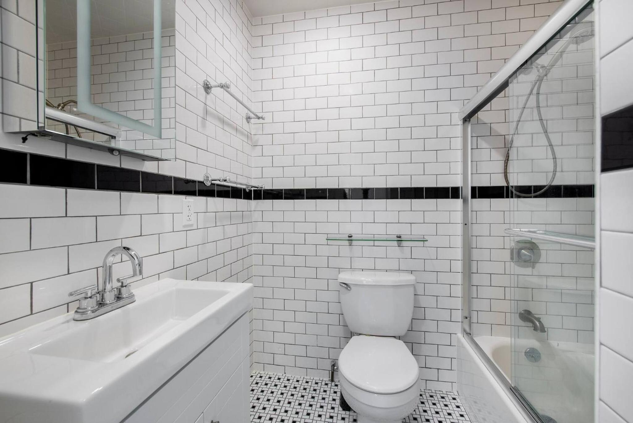 Luxury Sutton Place Duplex 3br 3bth