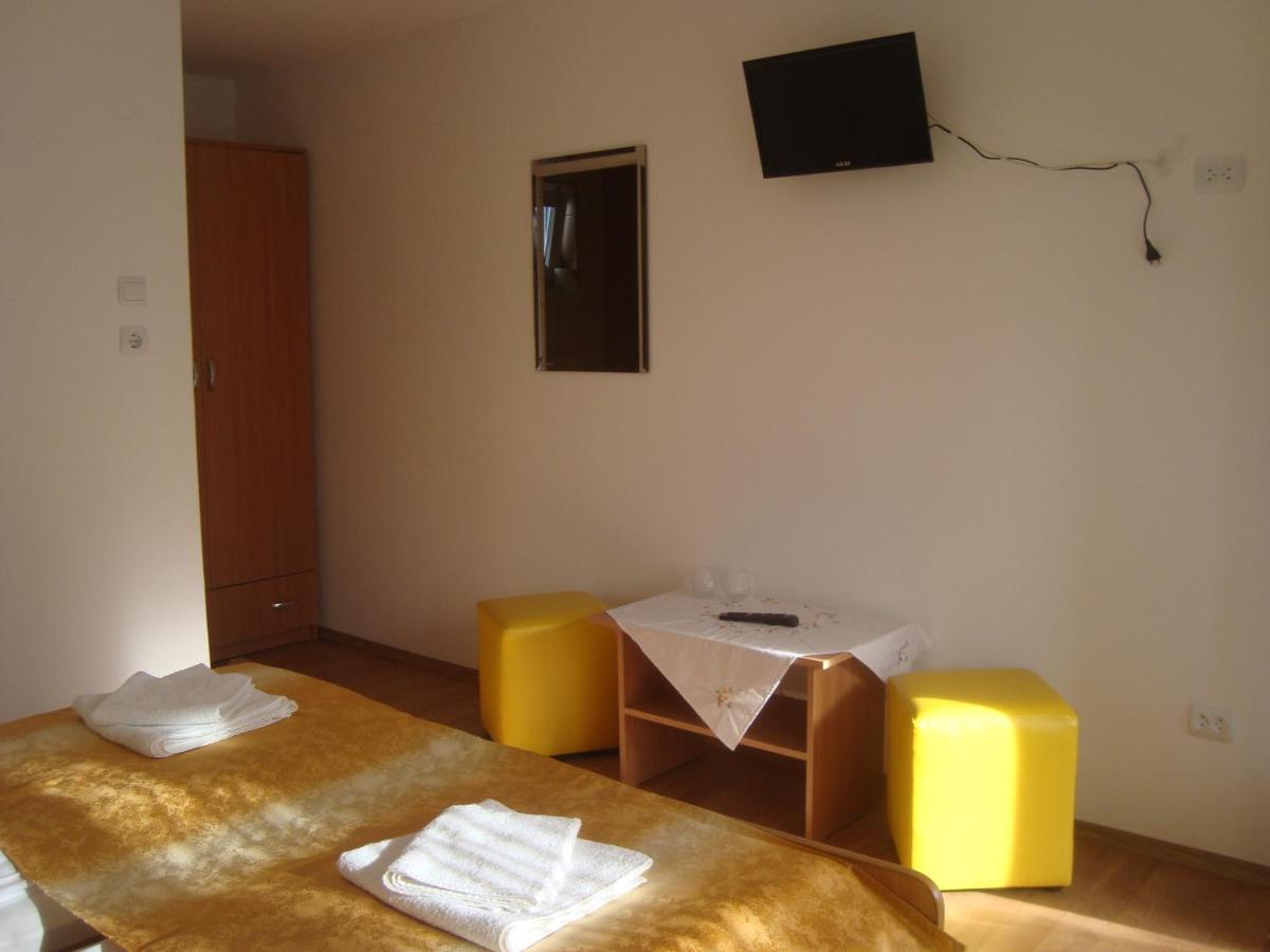 Photo 46