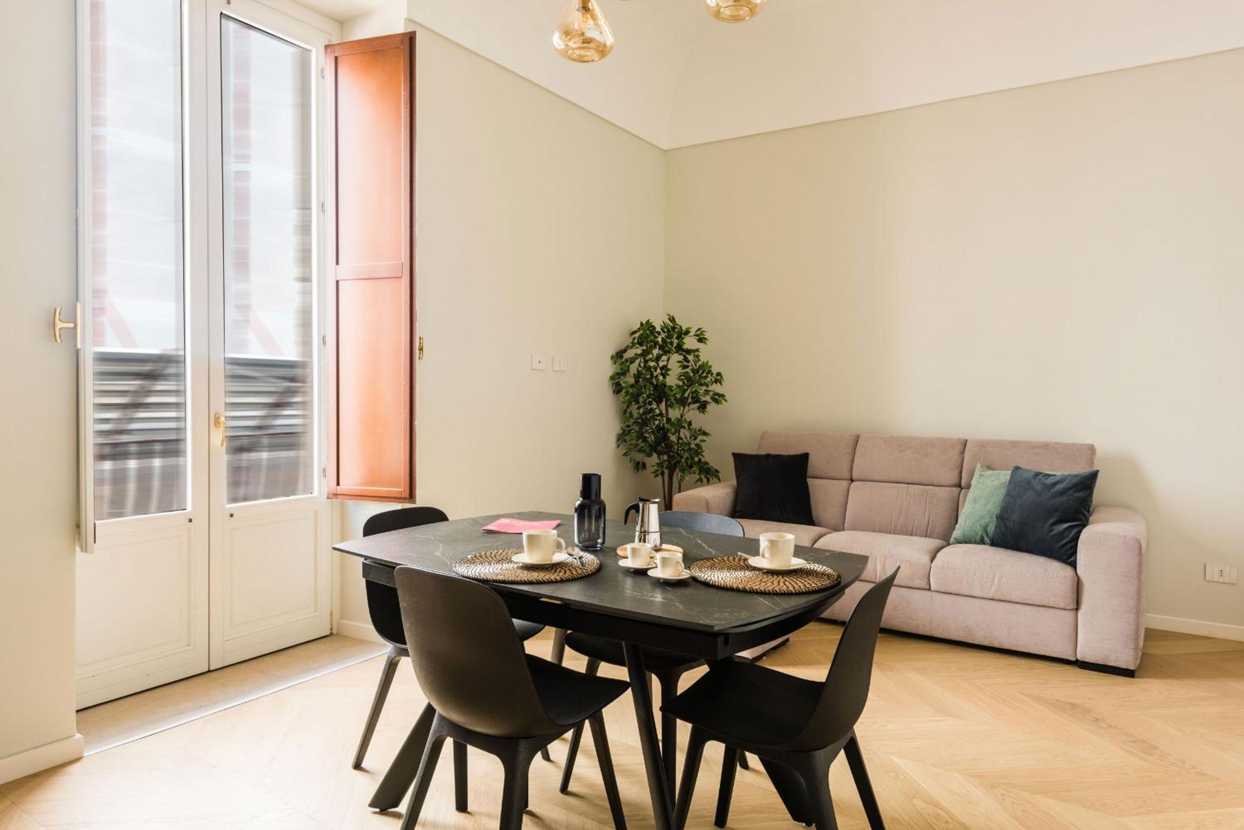 Palazzo Bozzanca Apartments by Wonderful Italy view 3