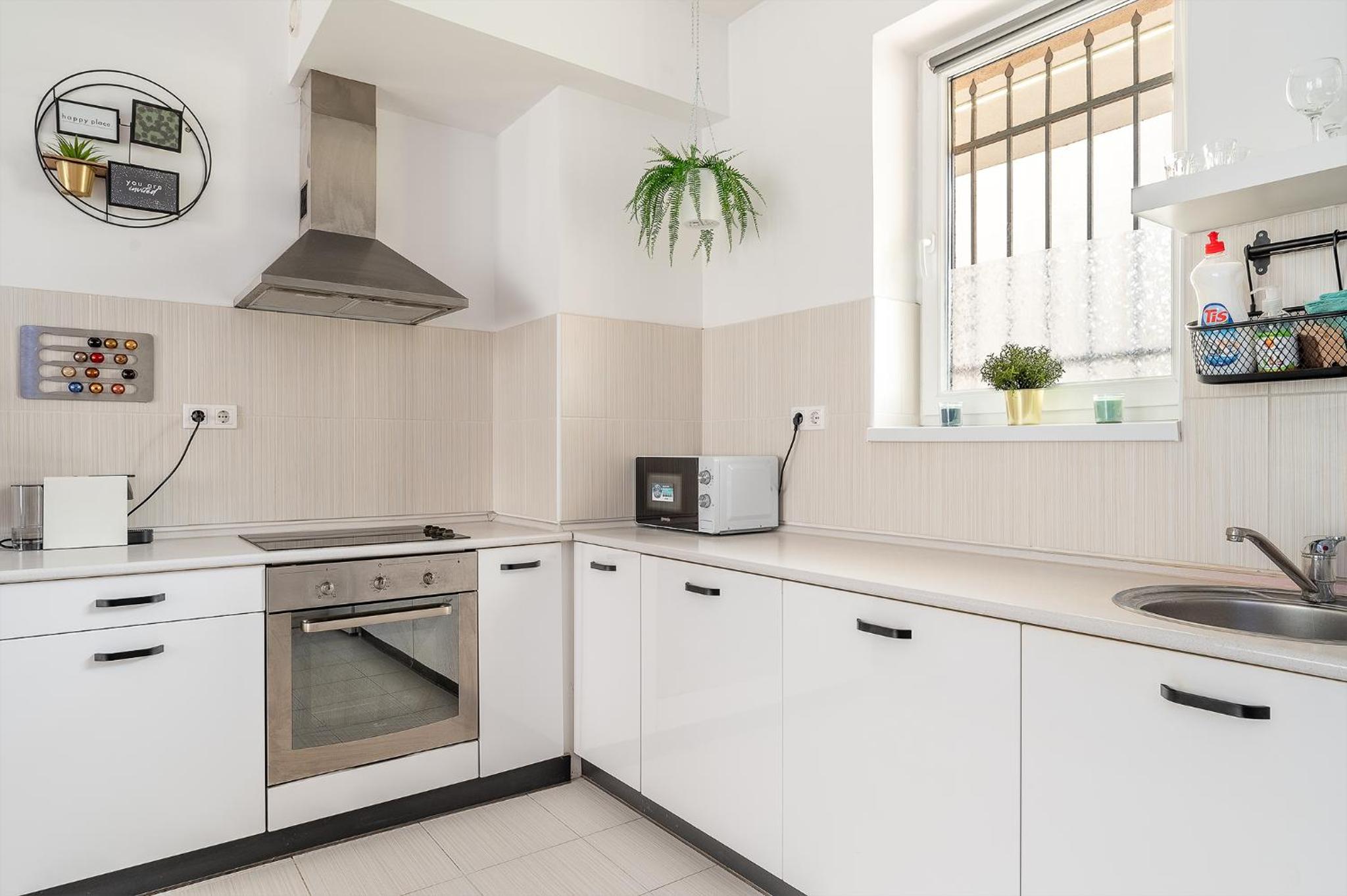 Two-bedrooms apartment CBD BP view 5