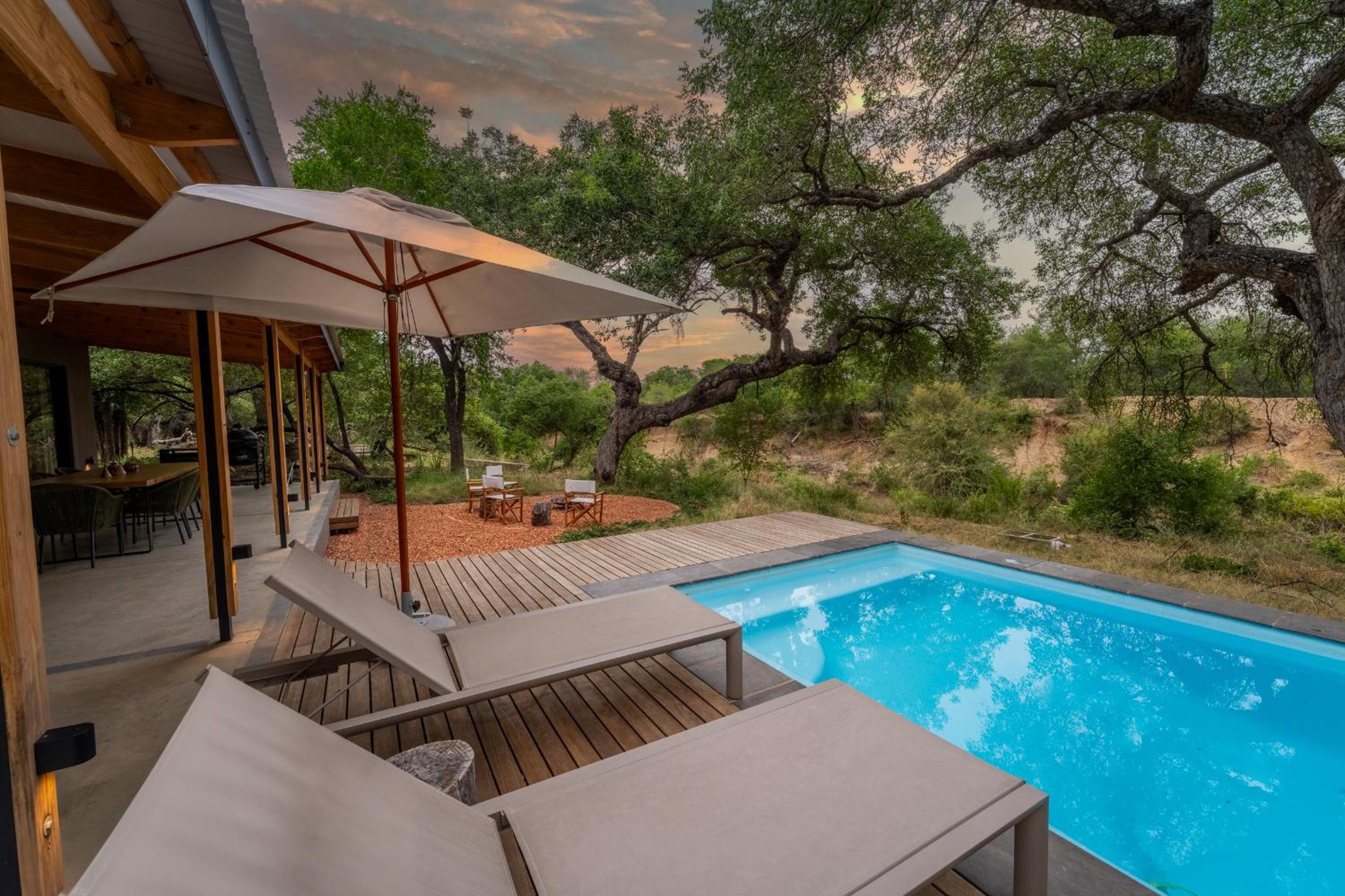 Nomads Den Safari Villas - Heated Pools and Riverbed views view 2