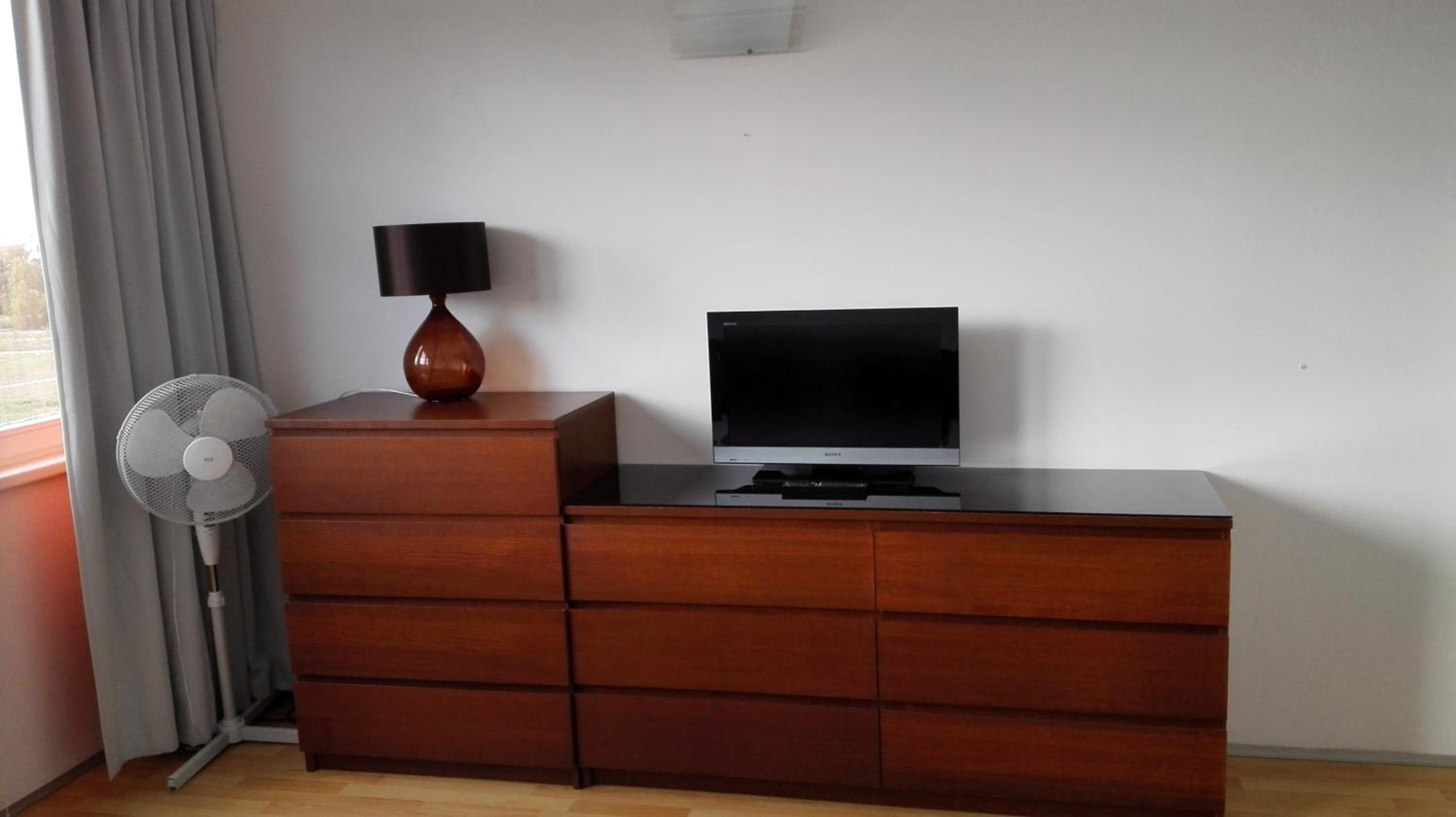 Golden Family Apartments