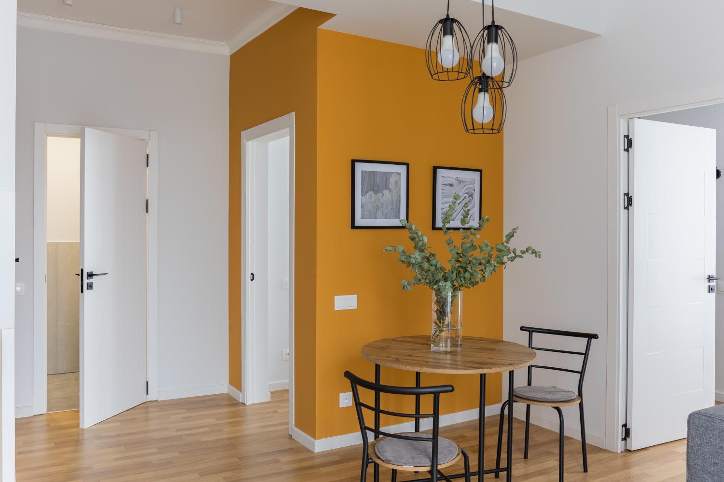 Apartment KeyGo #0065 is the key to a comfortable location