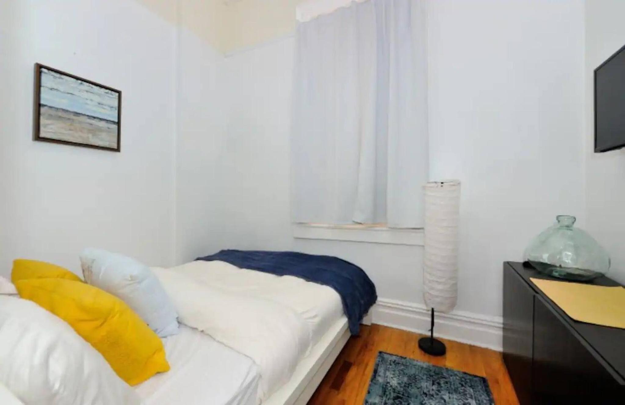 Ideal 3br Near Times Square