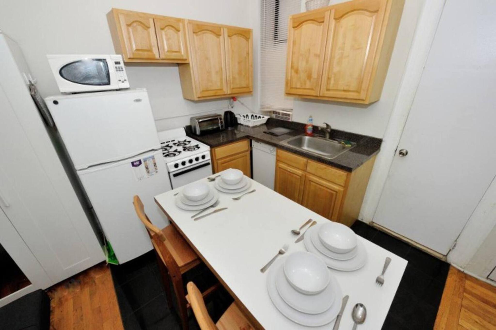 Ideal 3br Near Times Square
