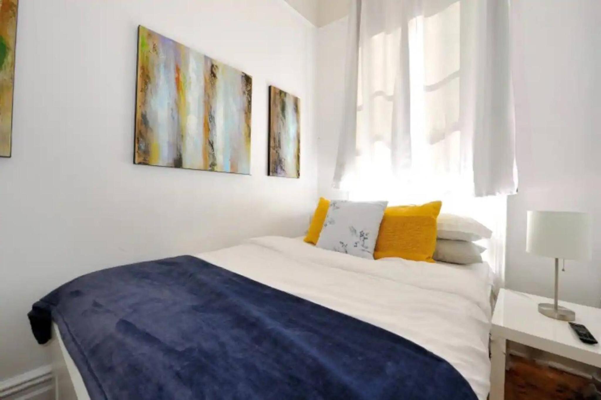 Ideal 3br Near Times Square