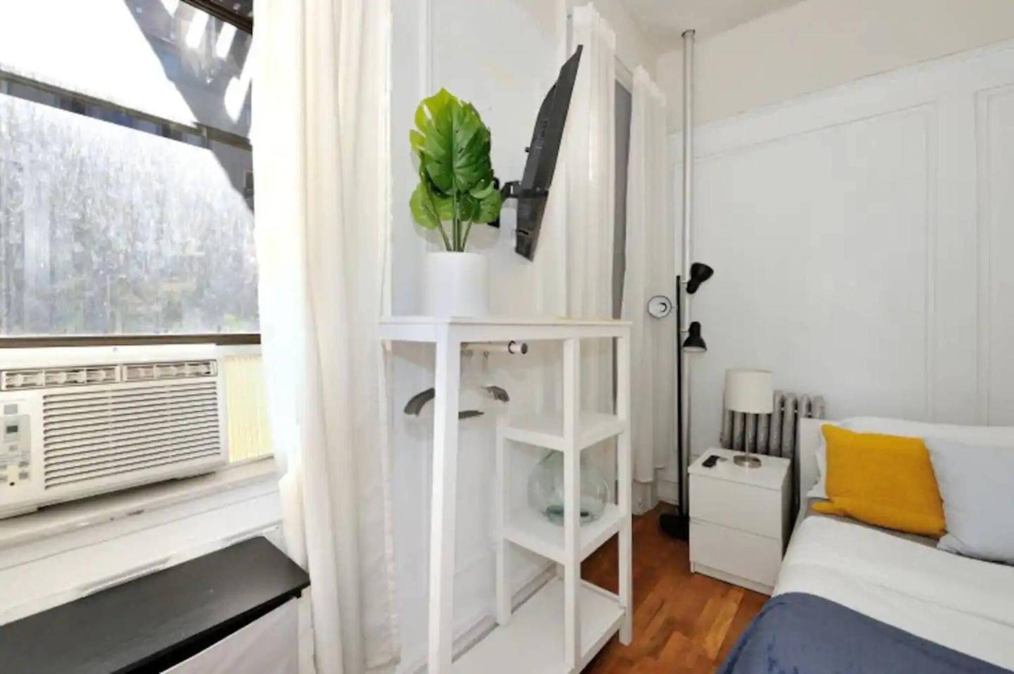 Ideal 3br Near Times Square