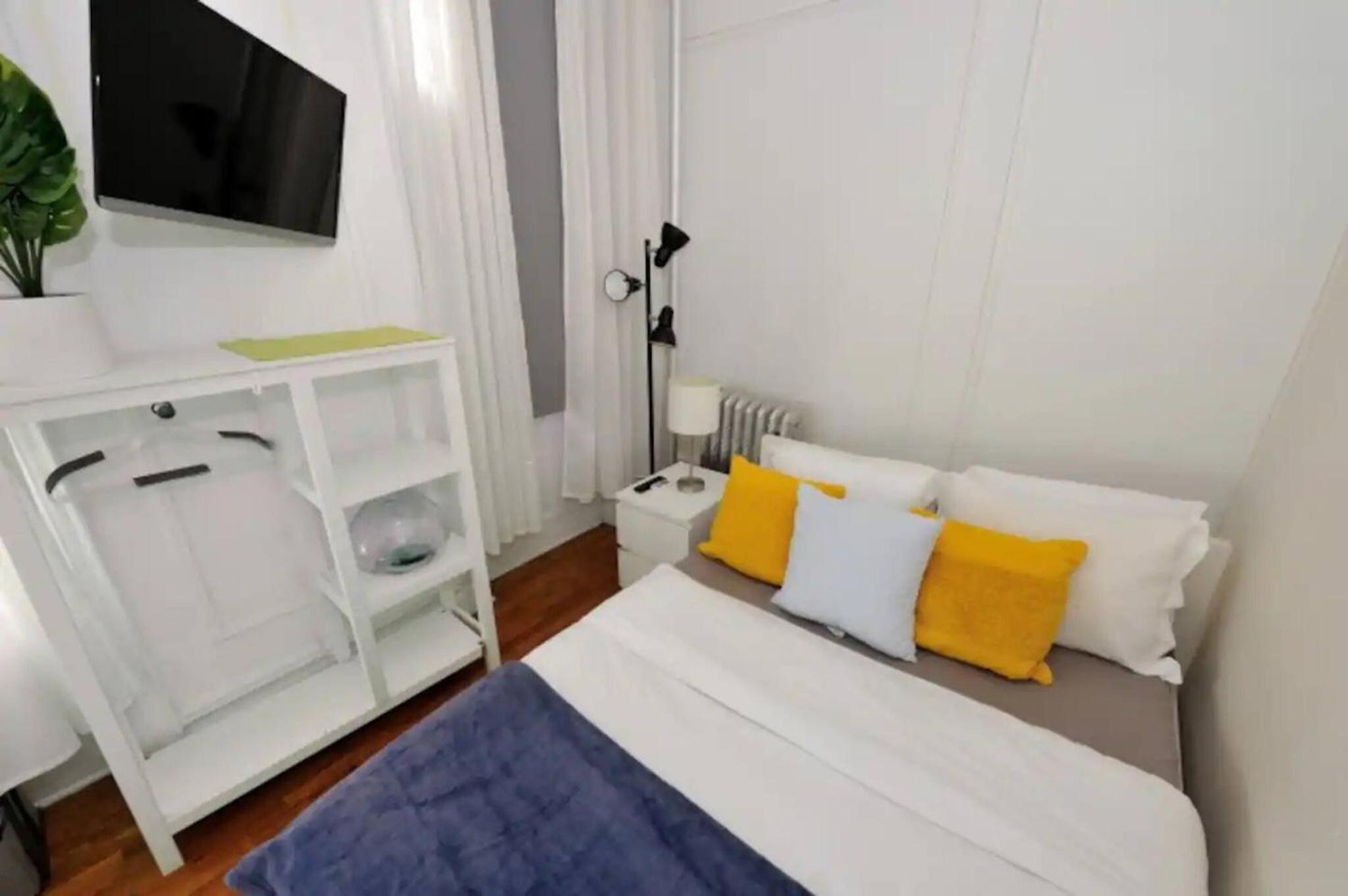 Ideal 3br Near Times Square